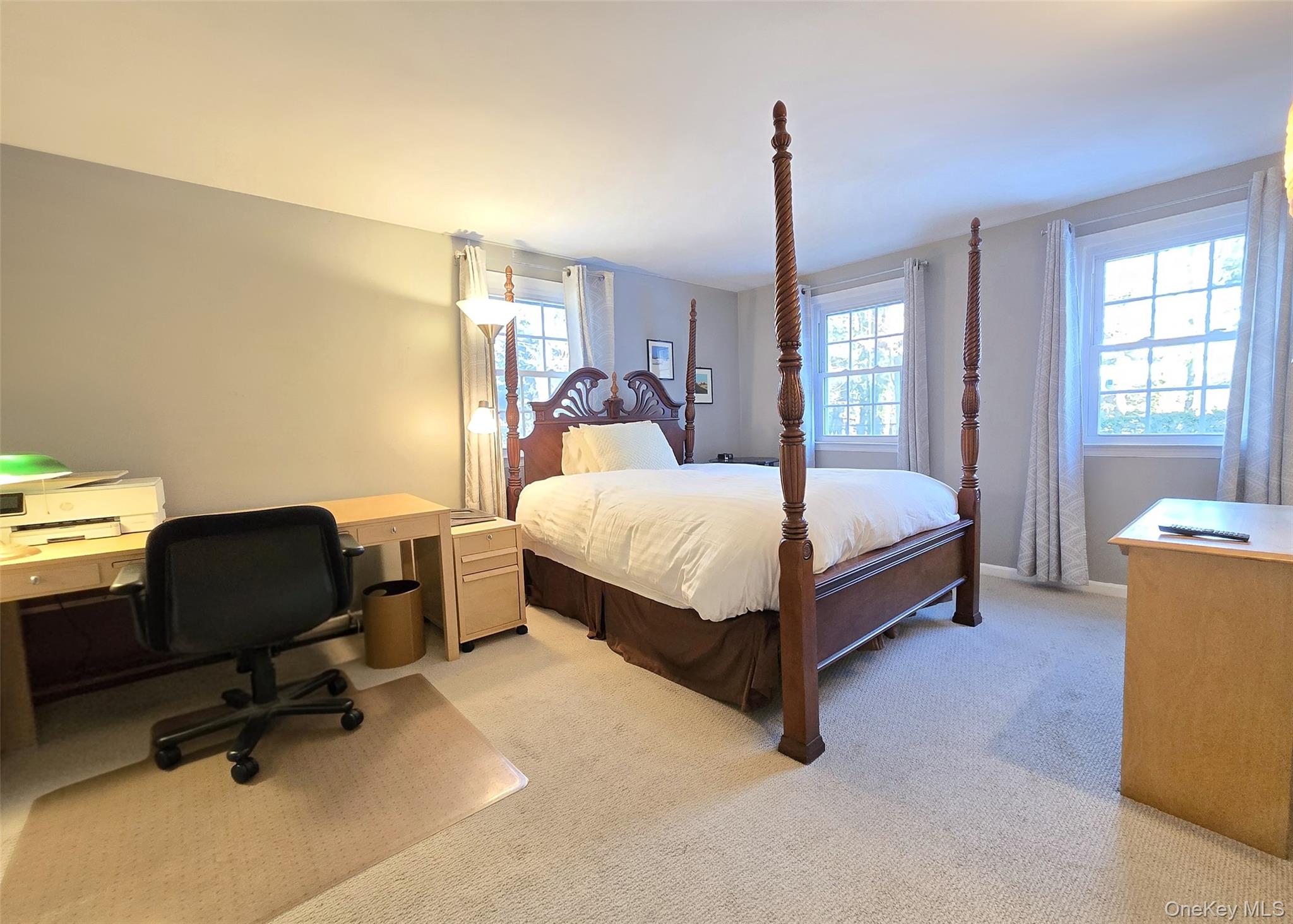 1435 Broadway Avenue, Holbrook, NY 11741