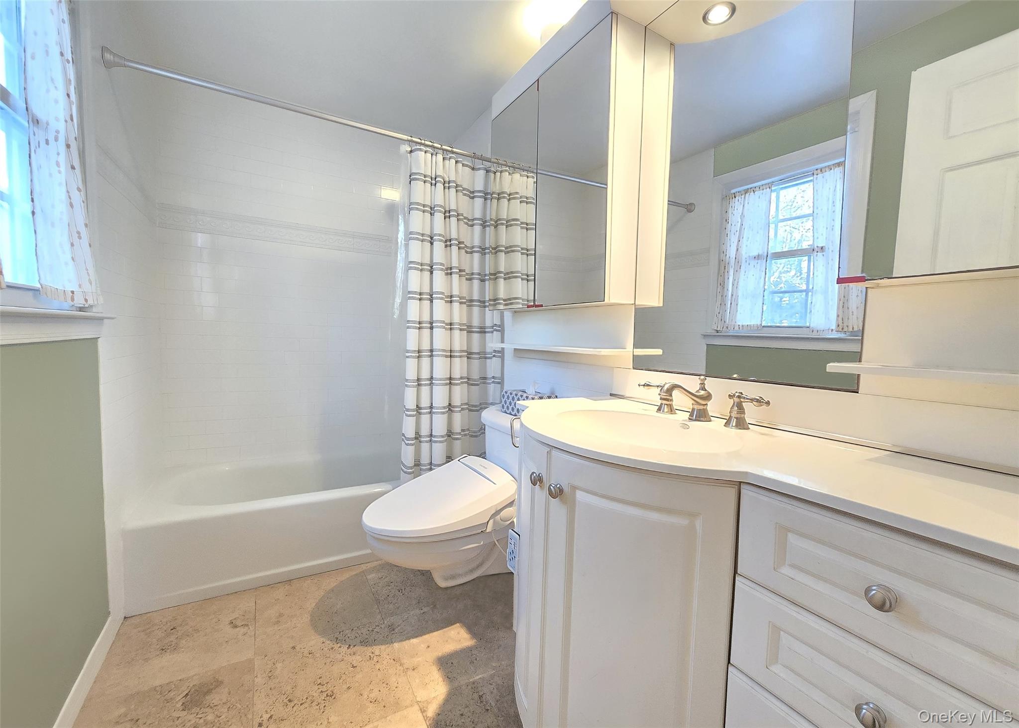 1435 Broadway Avenue, Holbrook, NY 11741