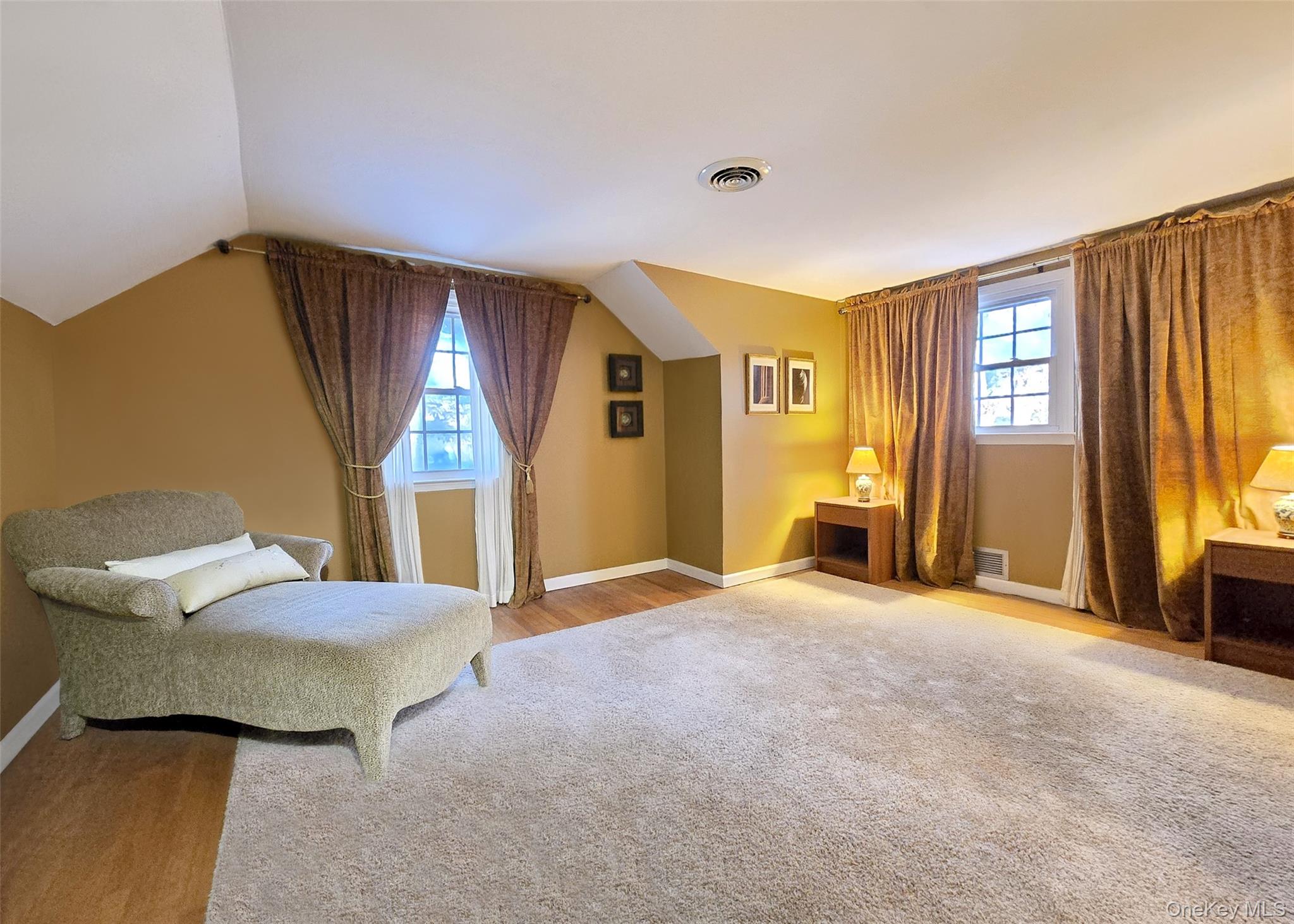 1435 Broadway Avenue, Holbrook, NY 11741