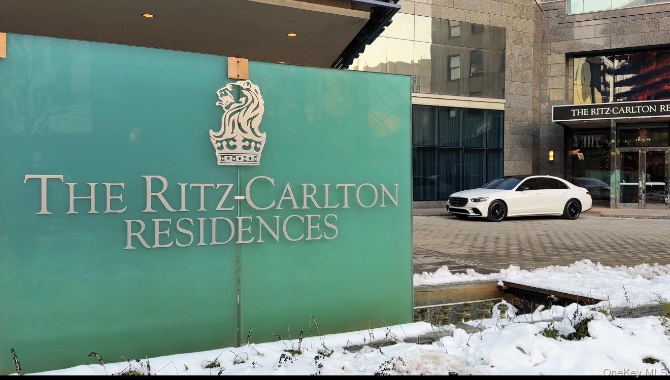 1 Renaissance Square # 10E, White Plains, NY 10601