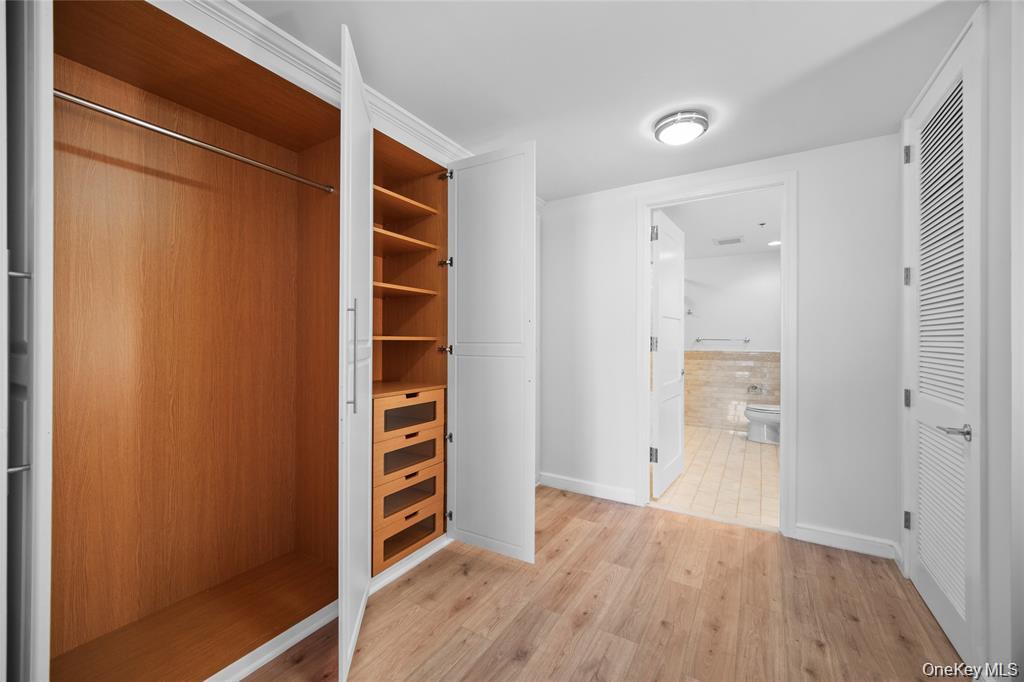 1 Renaissance Square # 10E, White Plains, NY 10601