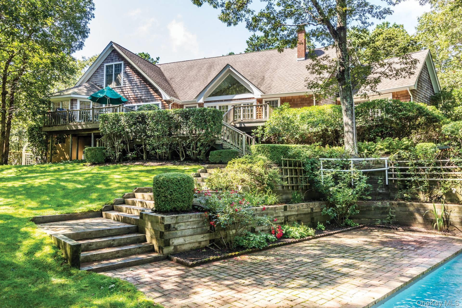 15 Chatfields Ridge Road, East Hampton, NY 11937