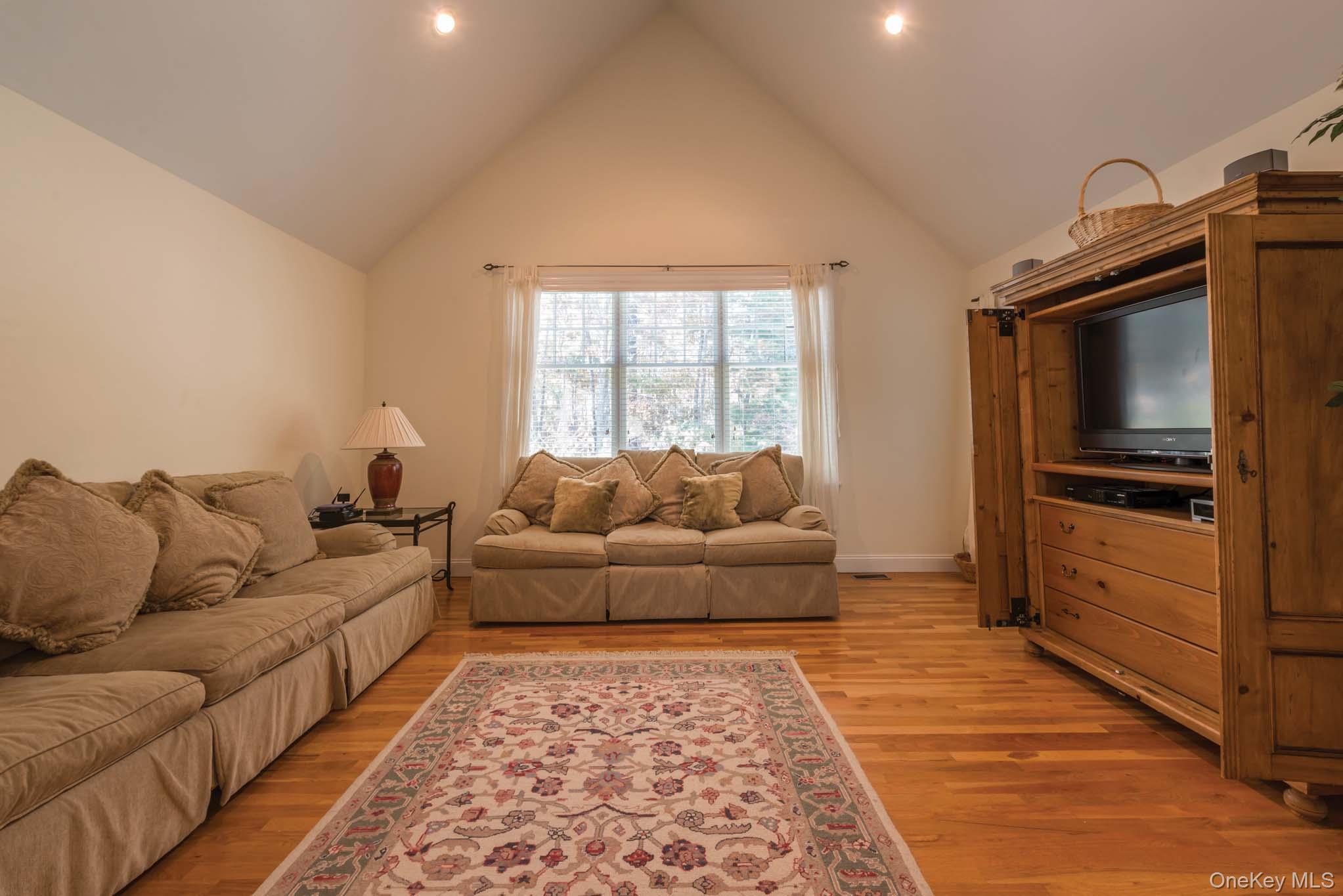 15 Chatfields Ridge Road, East Hampton, NY 11937