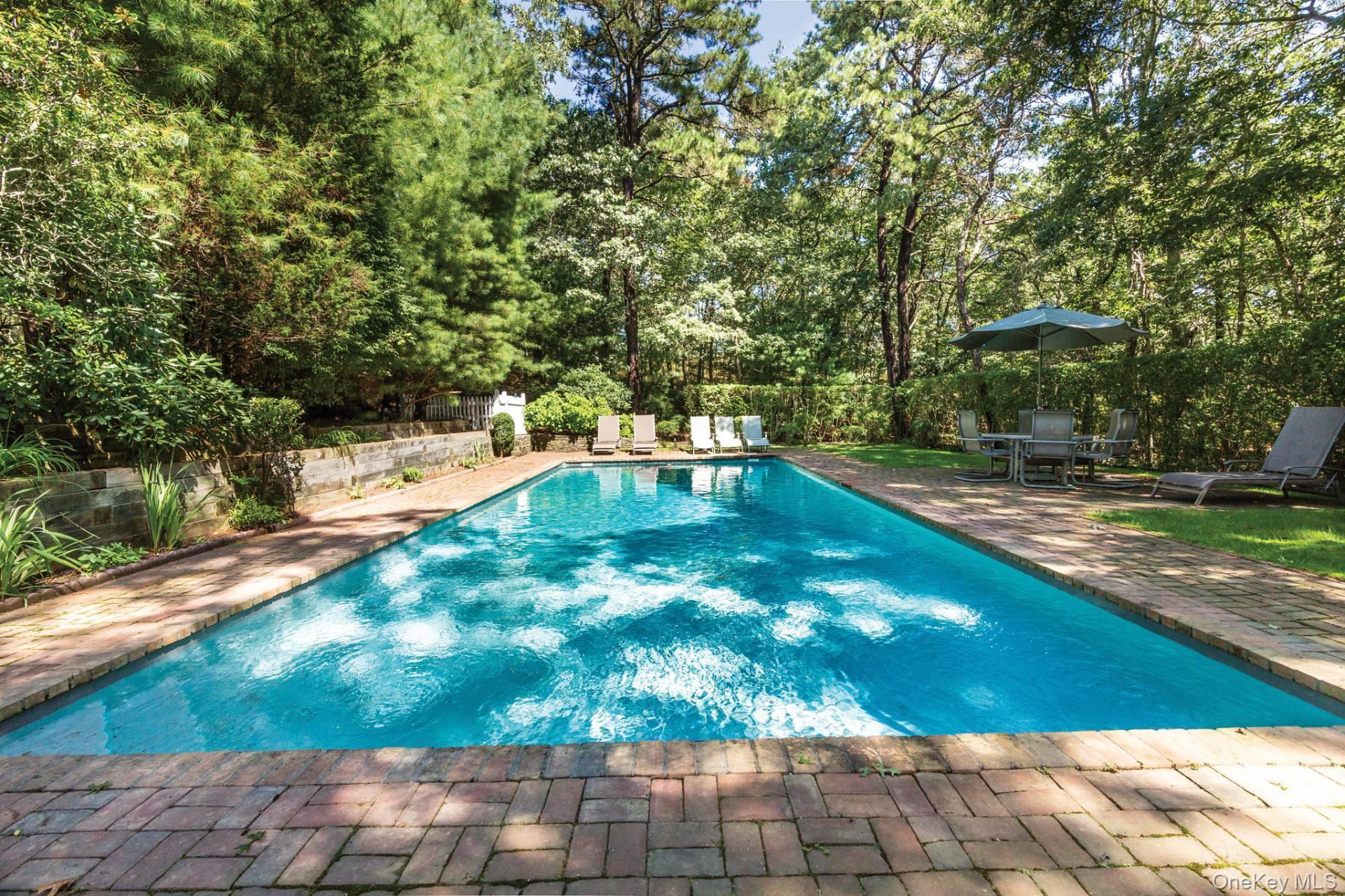 15 Chatfields Ridge Road, East Hampton, NY 11937