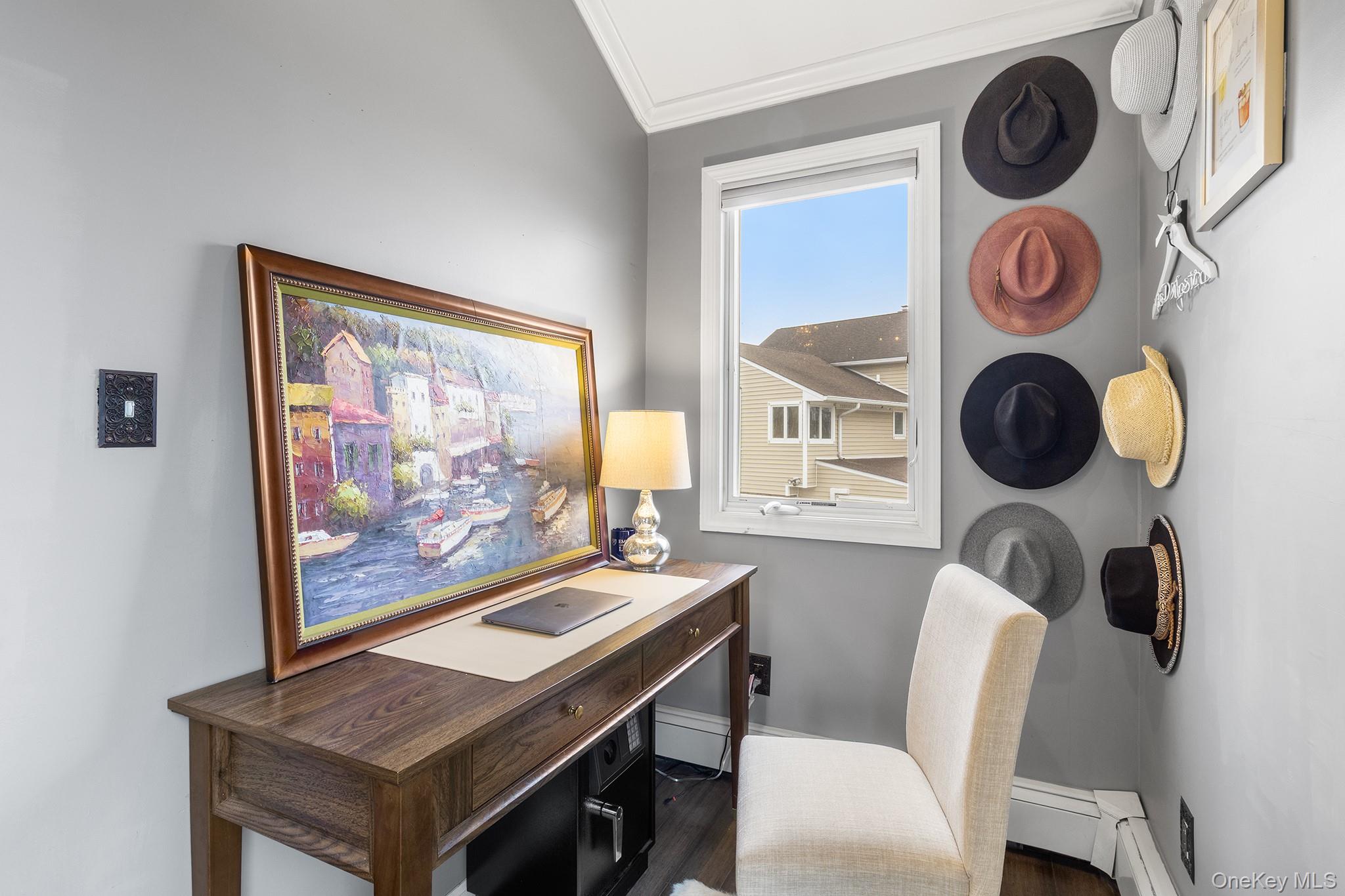 44 Colony Lane, Syosset, NY 11791