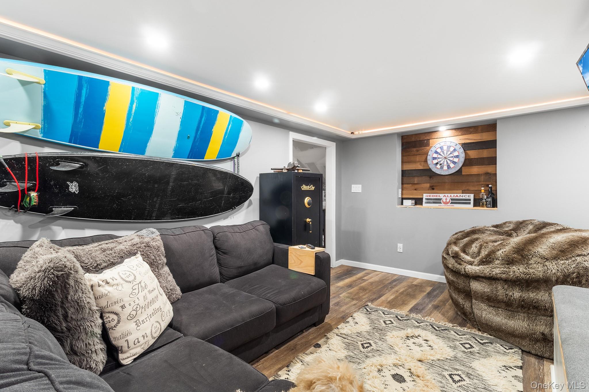 44 Colony Lane, Syosset, NY 11791