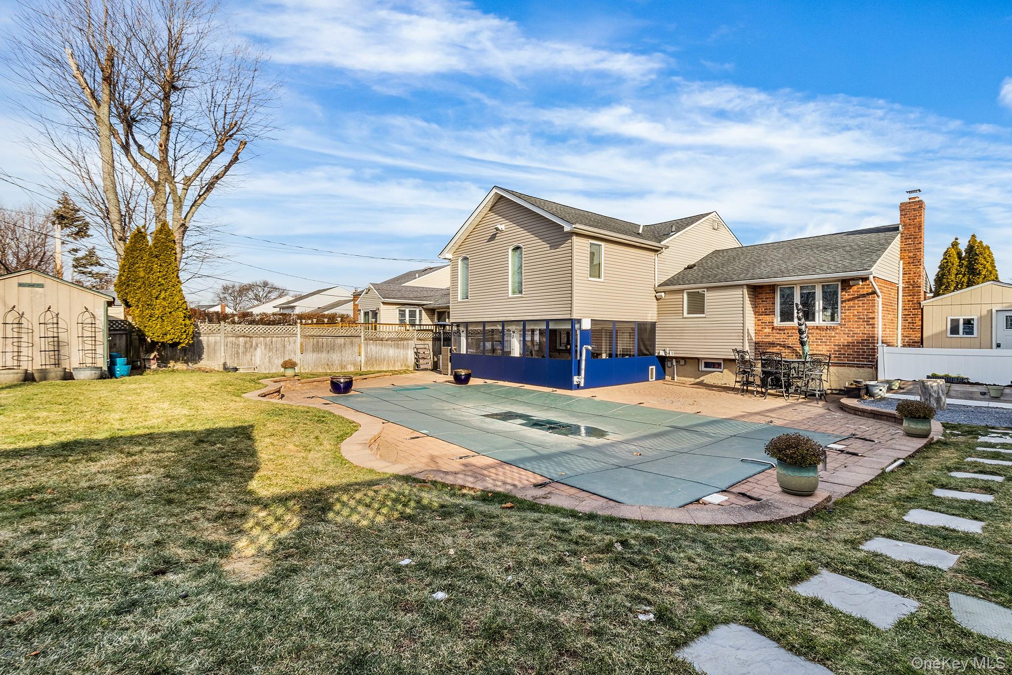 44 Colony Lane, Syosset, NY 11791