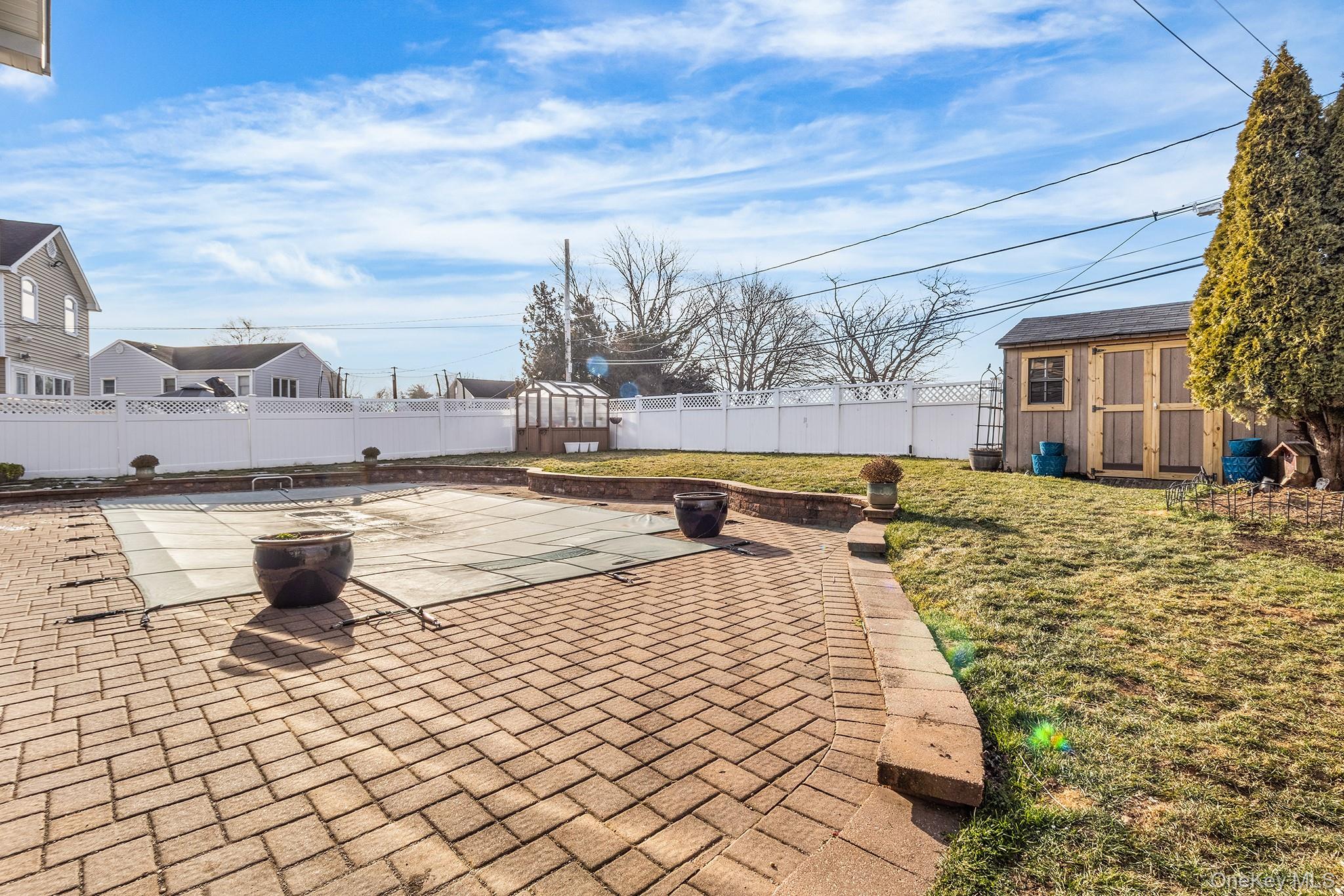 44 Colony Lane, Syosset, NY 11791