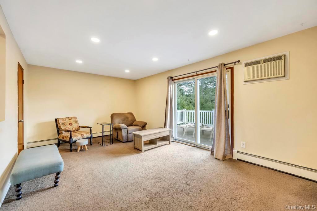 274 Collington Drive, Ronkonkoma, NY 11779