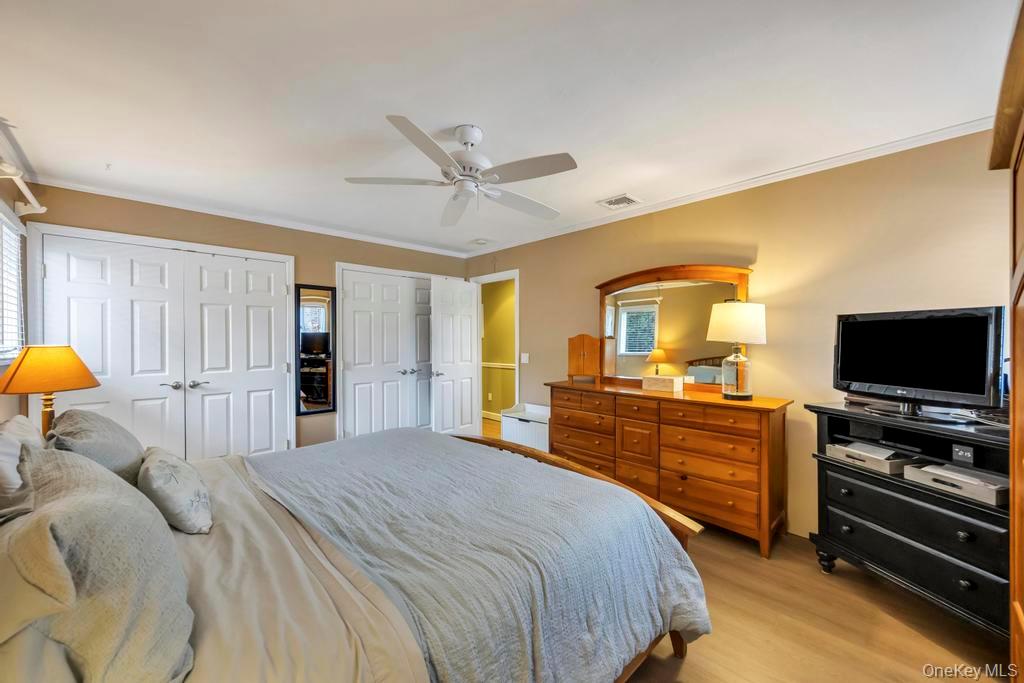 274 Collington Drive, Ronkonkoma, NY 11779