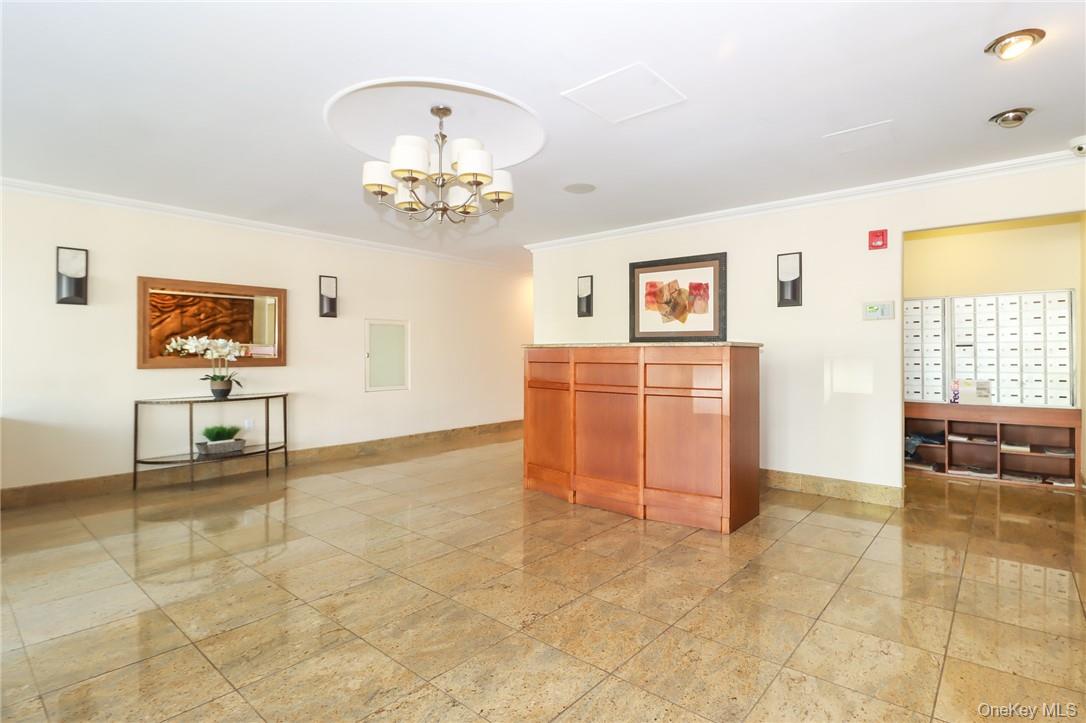 2 Old Mamaroneck Road # 5I, White Plains, NY 10605