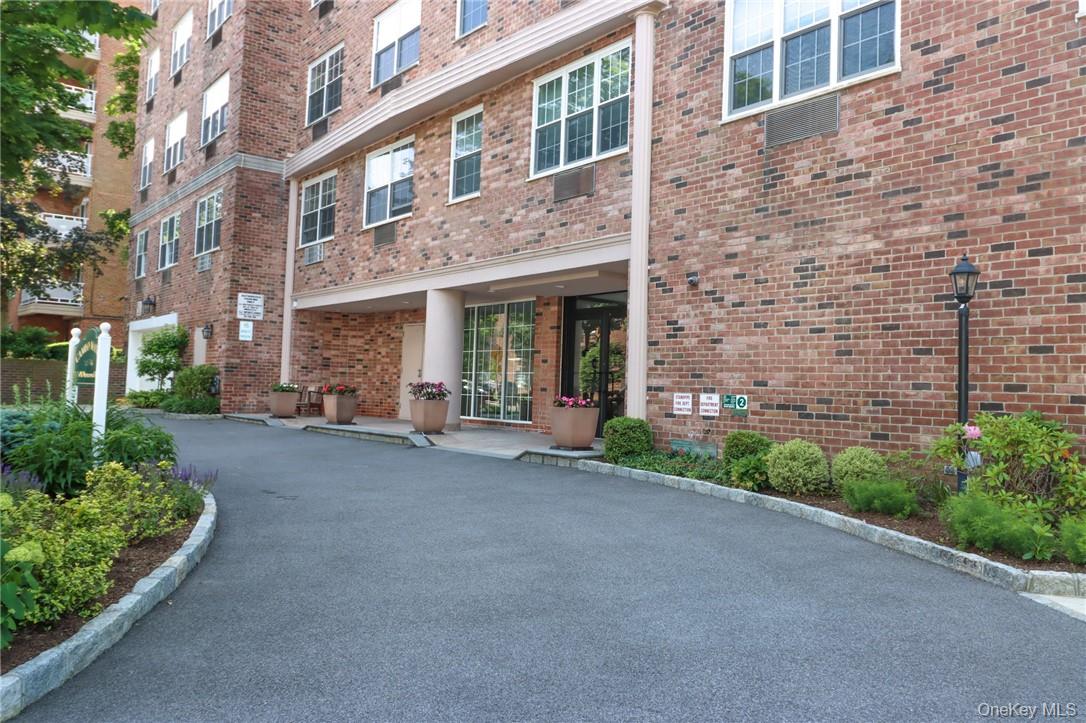 2 Old Mamaroneck Road # 5I, White Plains, NY 10605