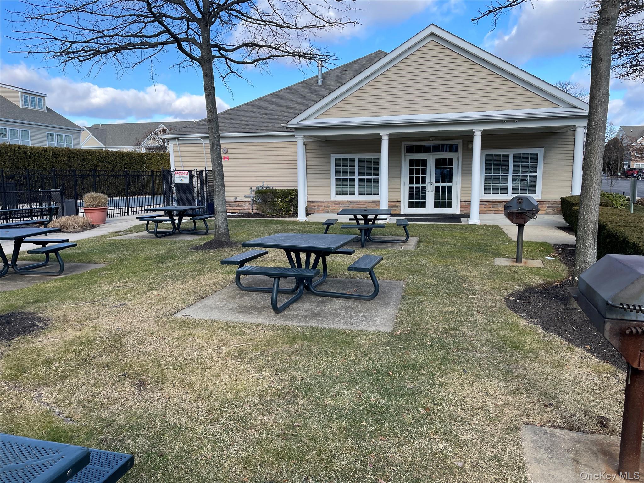 75 Warwick Drive, Massapequa, NY 11758