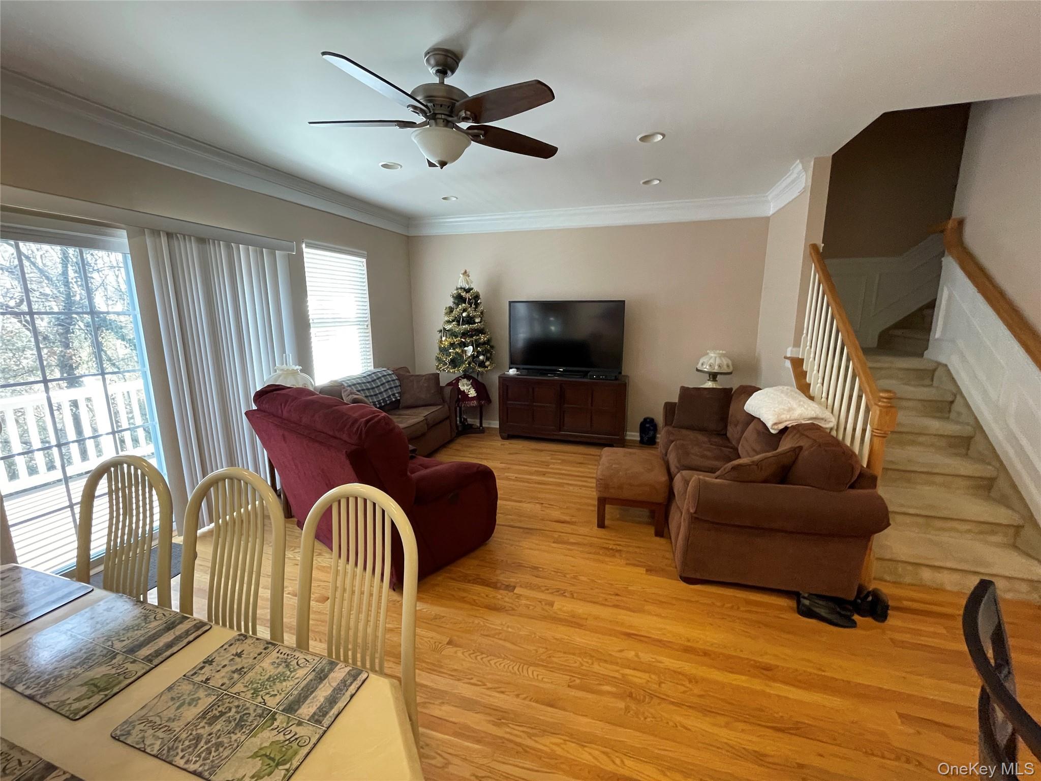 75 Warwick Drive, Massapequa, NY 11758