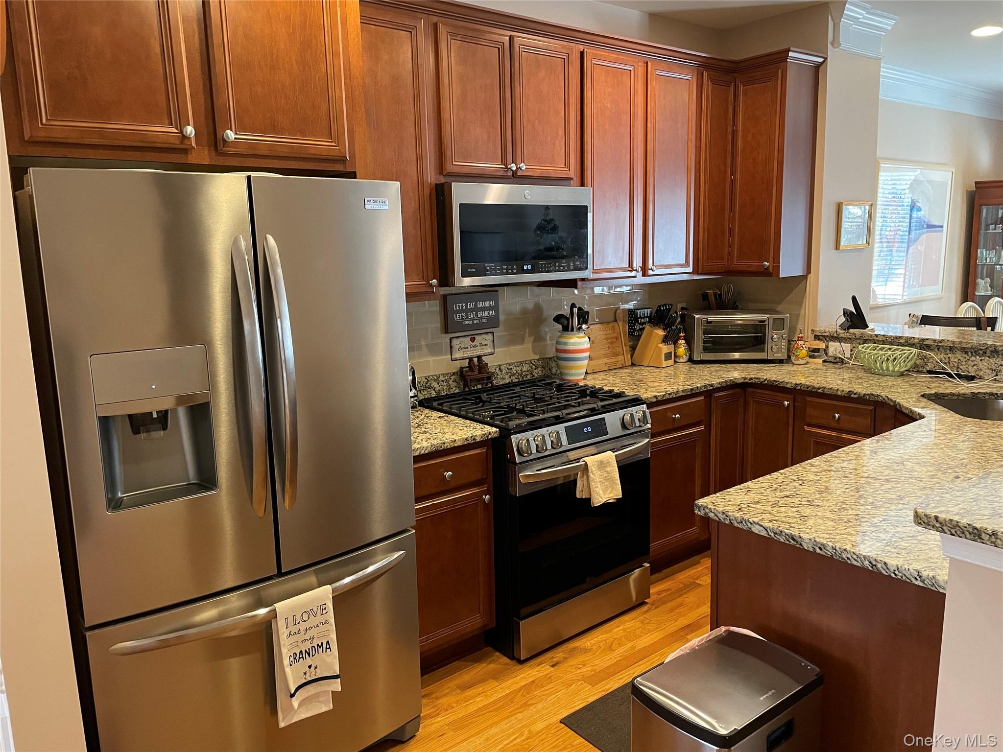 75 Warwick Drive, Massapequa, NY 11758