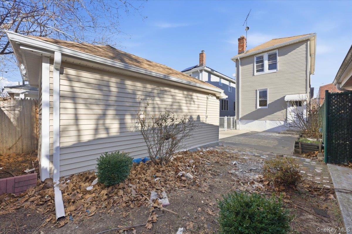 1833 Hone Avenue, Bronx, NY 10461