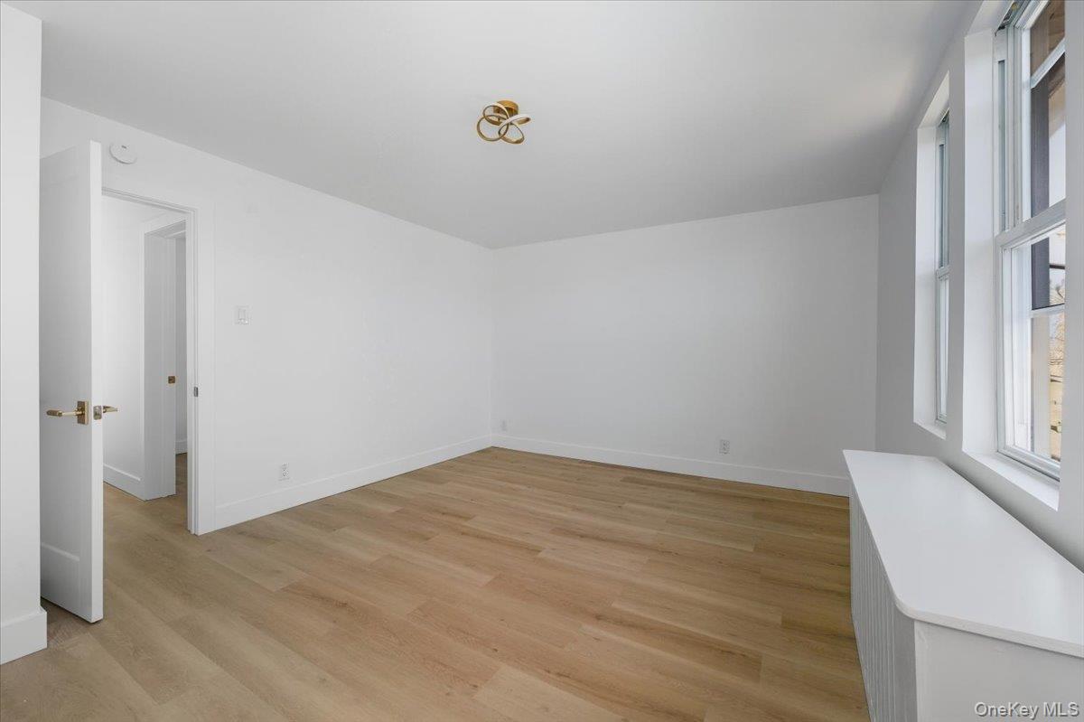 1833 Hone Avenue, Bronx, NY 10461