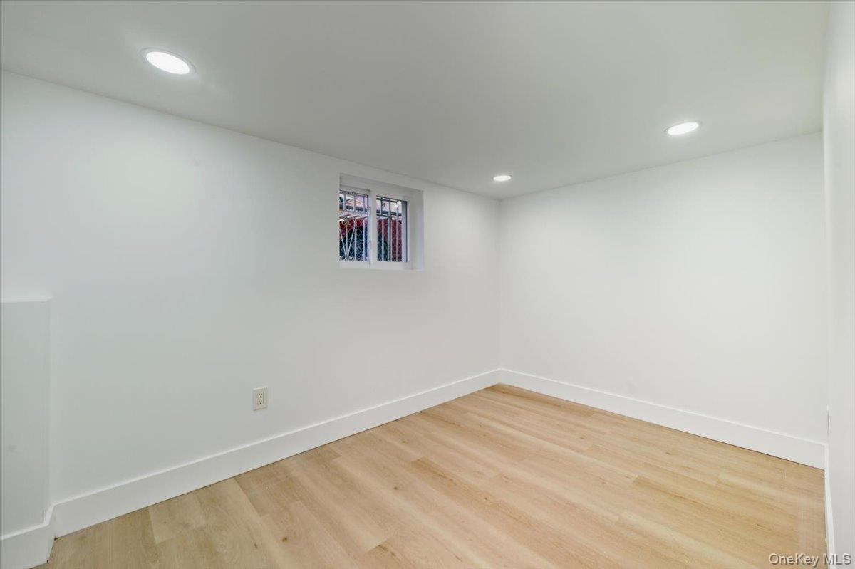 1833 Hone Avenue, Bronx, NY 10461