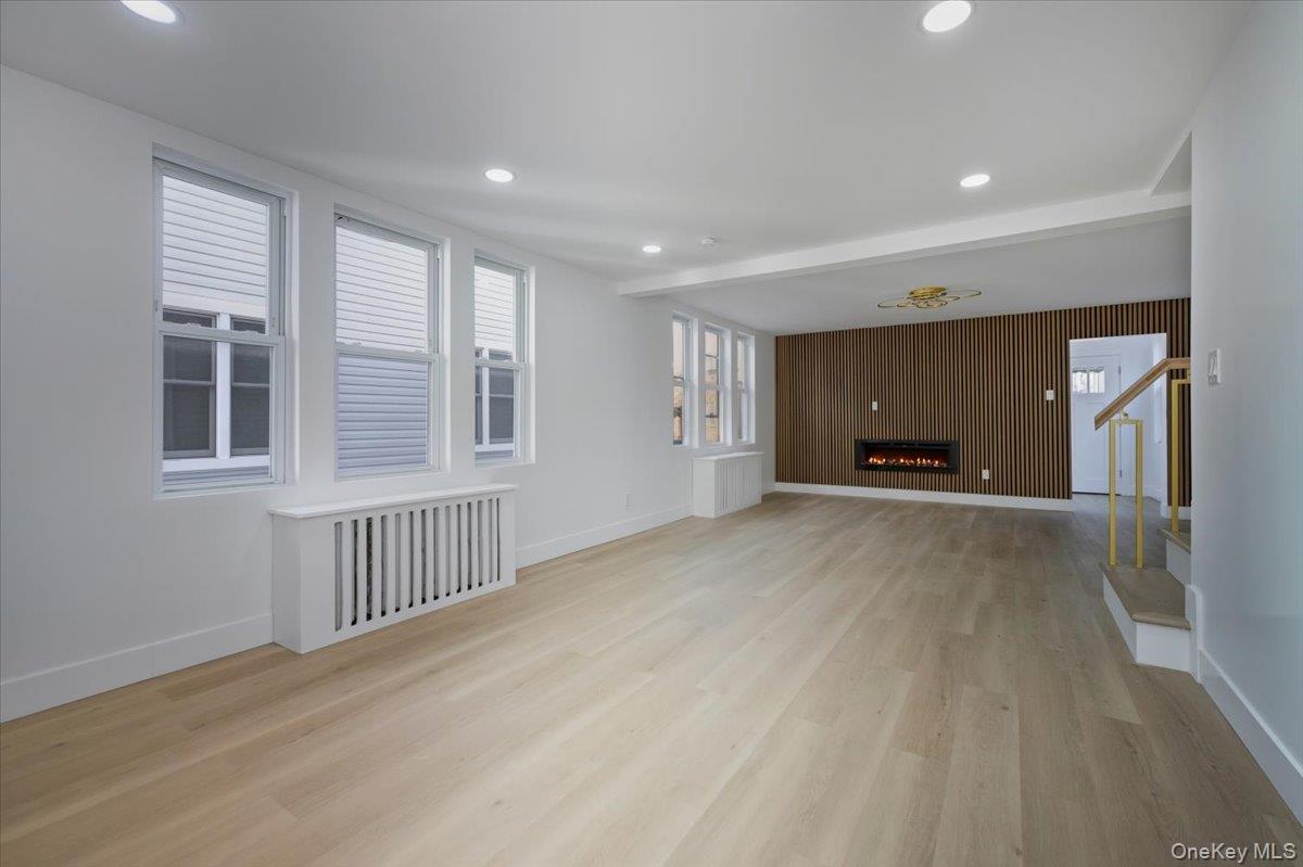 1833 Hone Avenue, Bronx, NY 10461