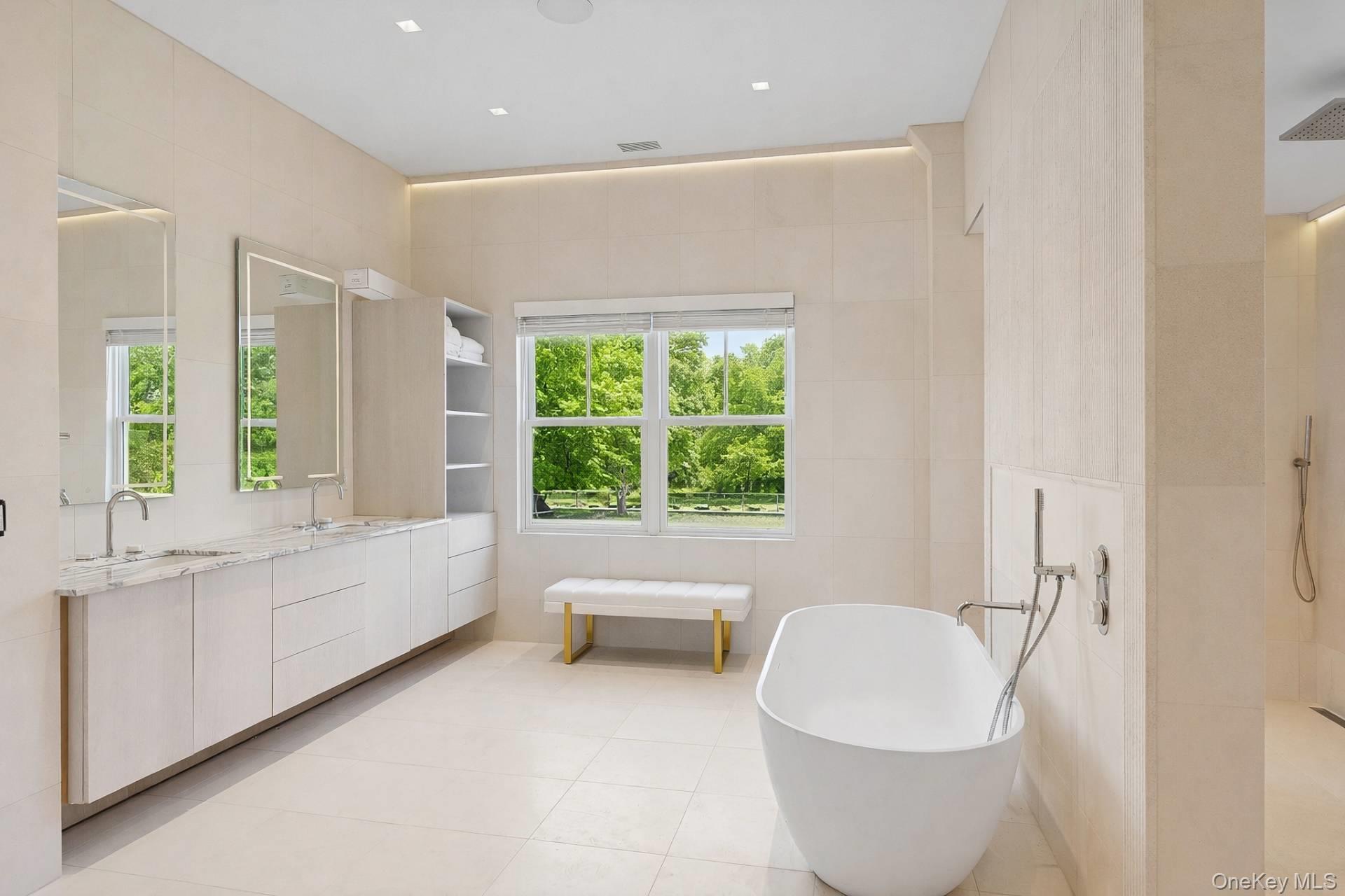 18 Sarahs Way, East Hampton, NY 11937