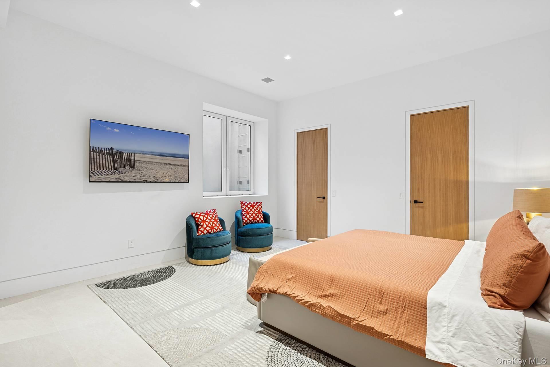 18 Sarahs Way, East Hampton, NY 11937