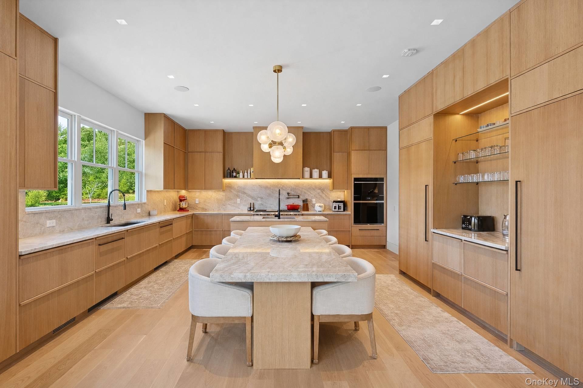 18 Sarahs Way, East Hampton, NY 11937