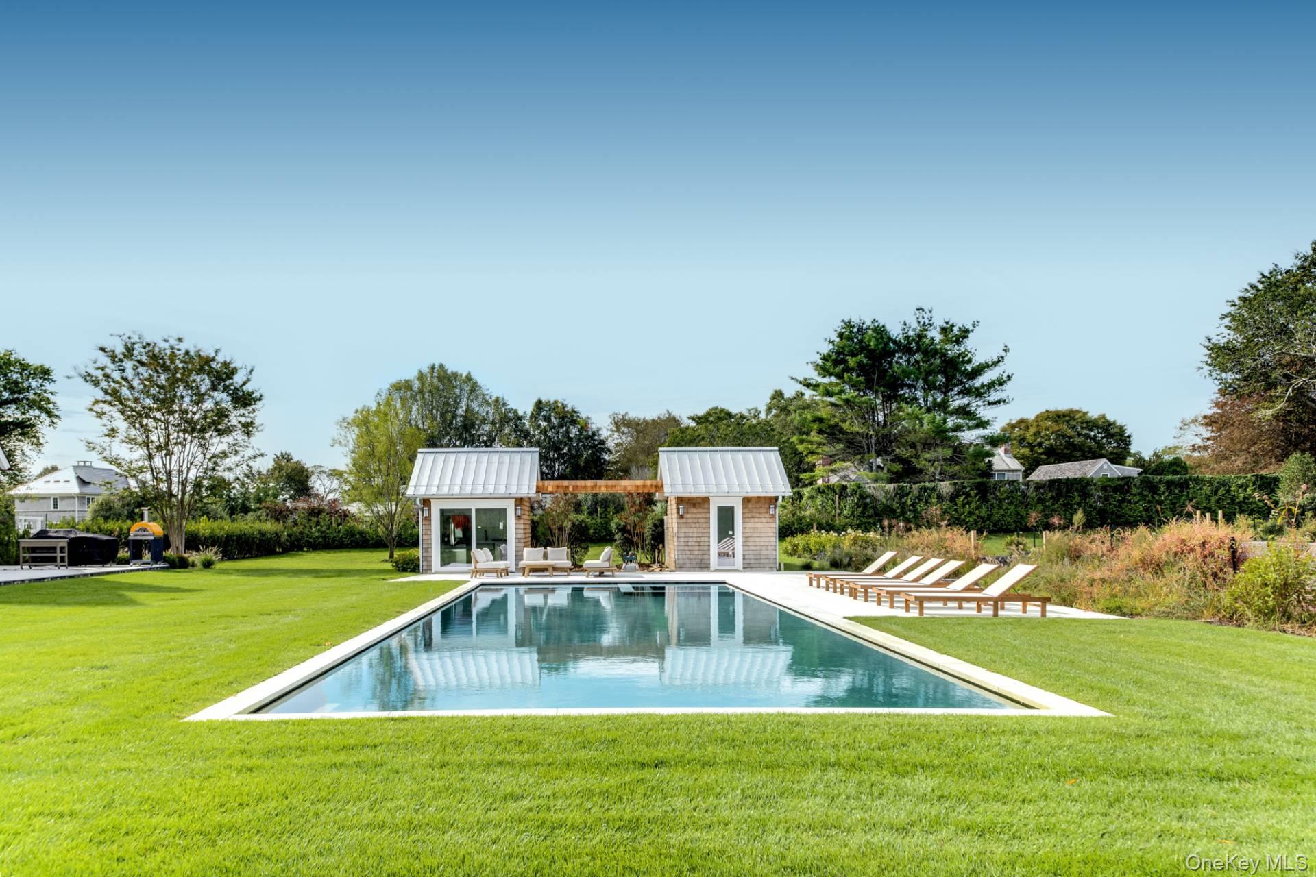 18 Sarahs Way, East Hampton, NY 11937