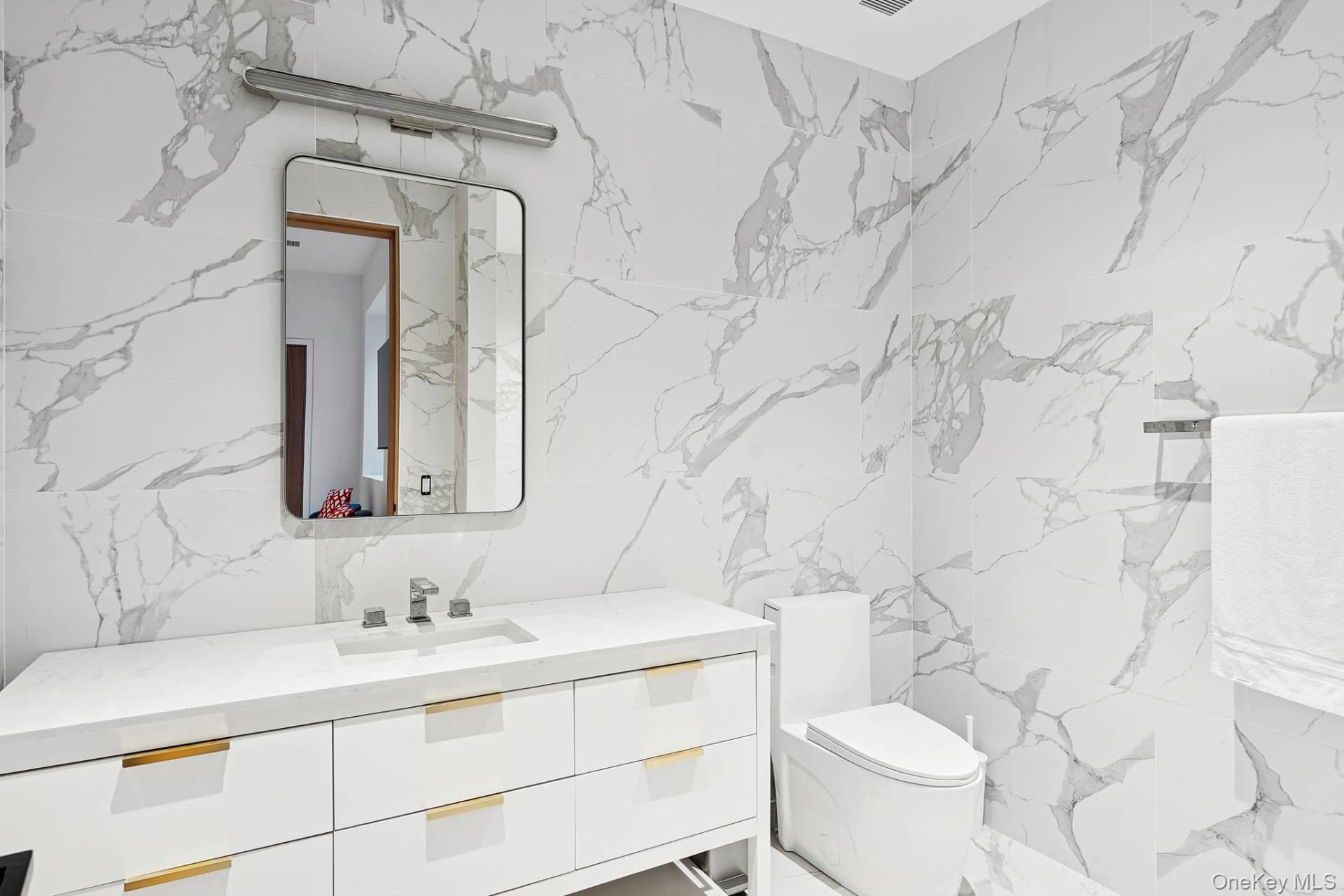 18 Sarahs Way, East Hampton, NY 11937