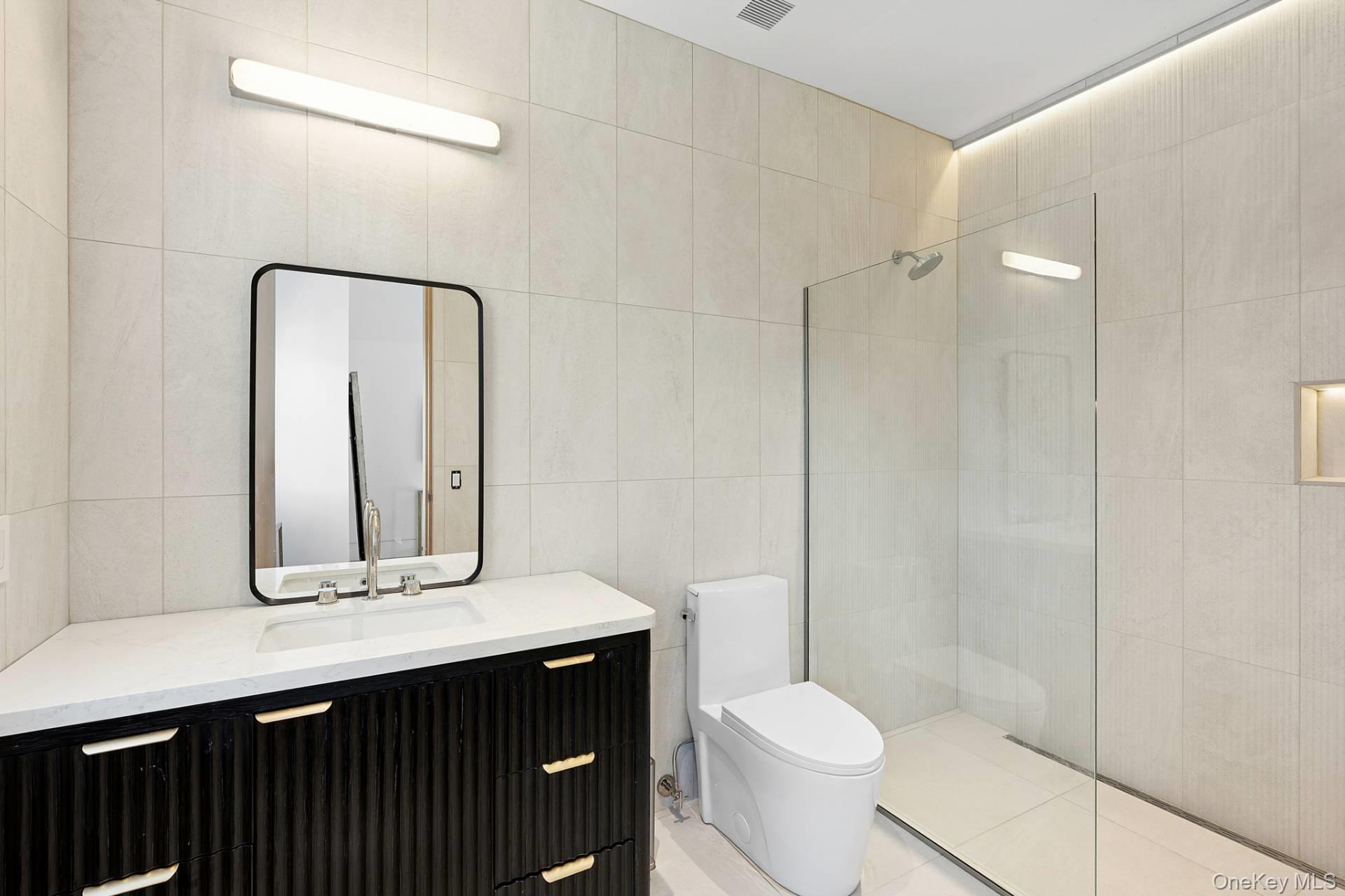 18 Sarahs Way, East Hampton, NY 11937