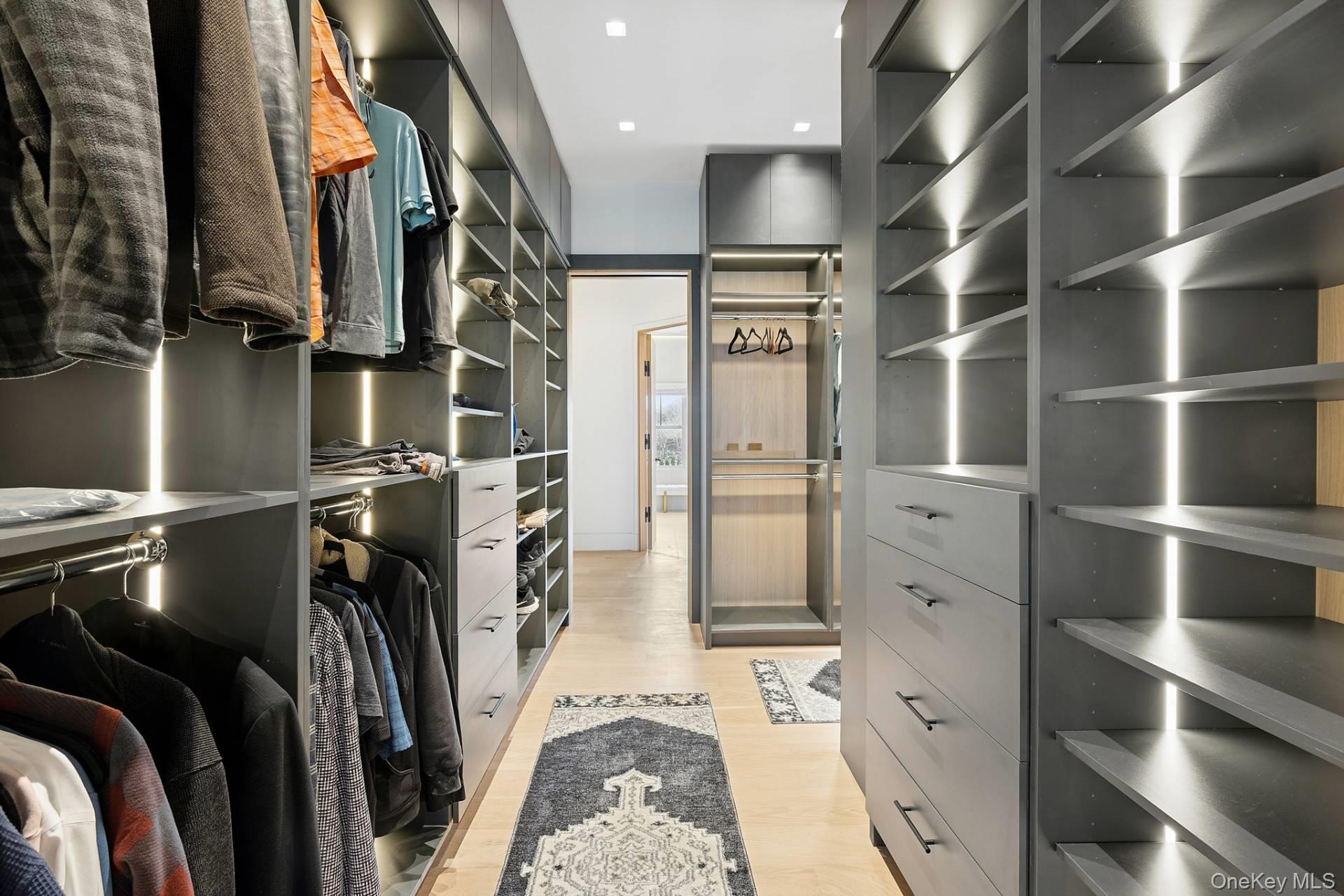 18 Sarahs Way, East Hampton, NY 11937