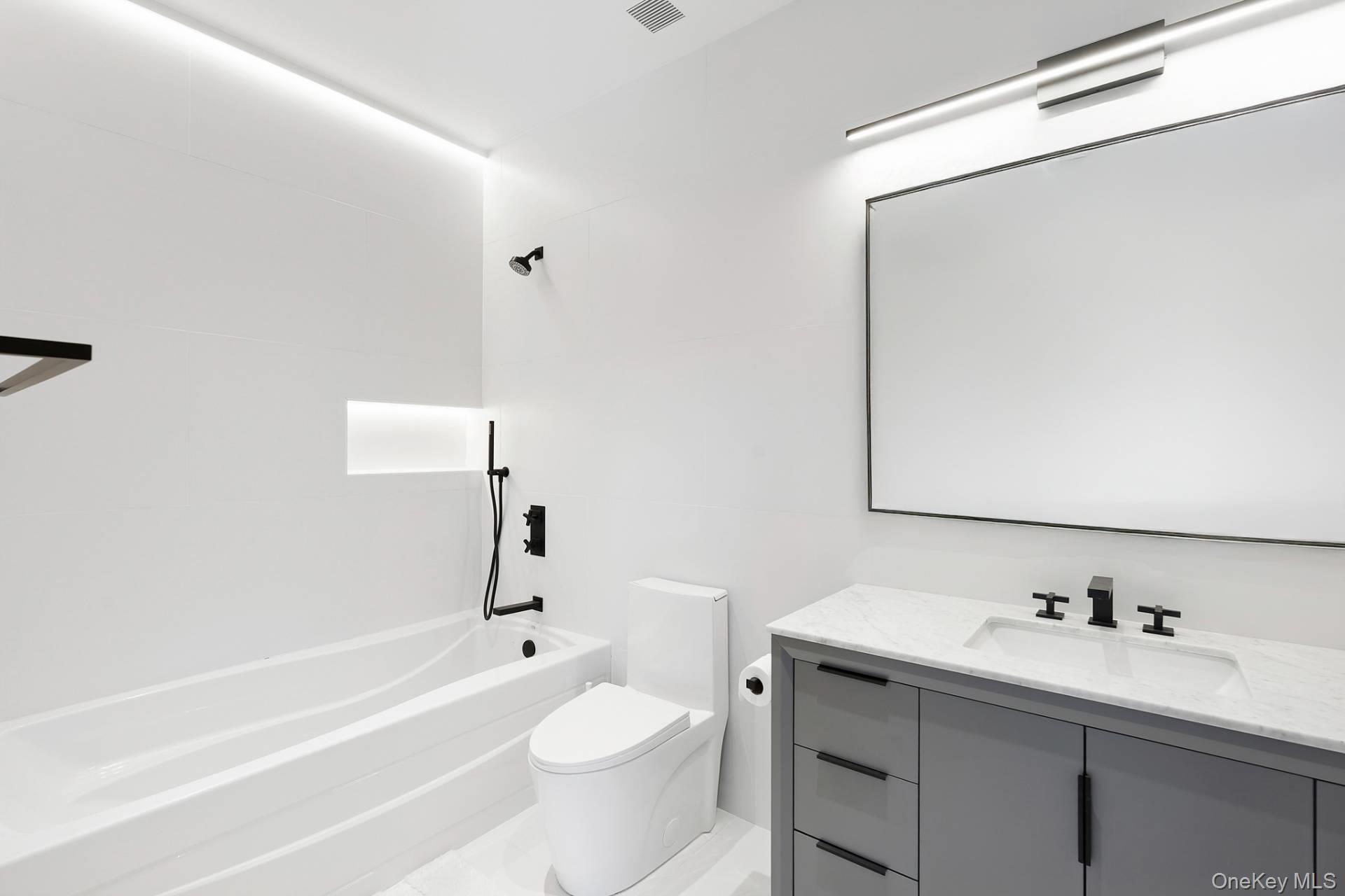 18 Sarahs Way, East Hampton, NY 11937