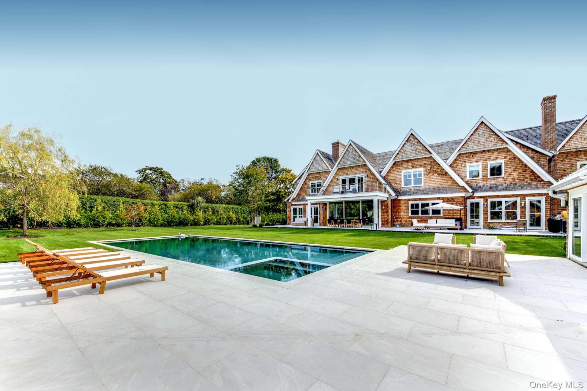 18 Sarahs Way, East Hampton, NY 11937