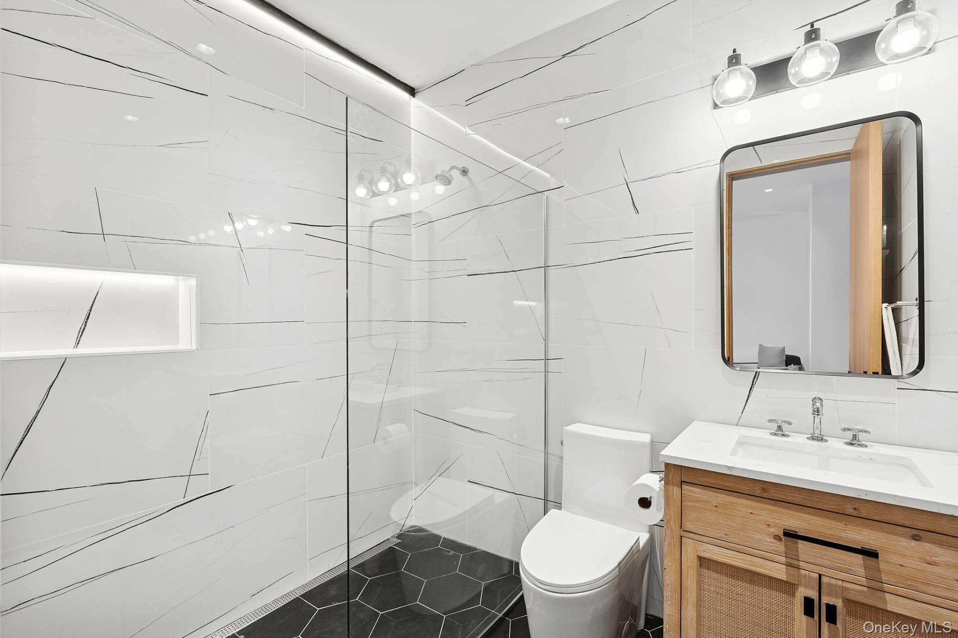 18 Sarahs Way, East Hampton, NY 11937