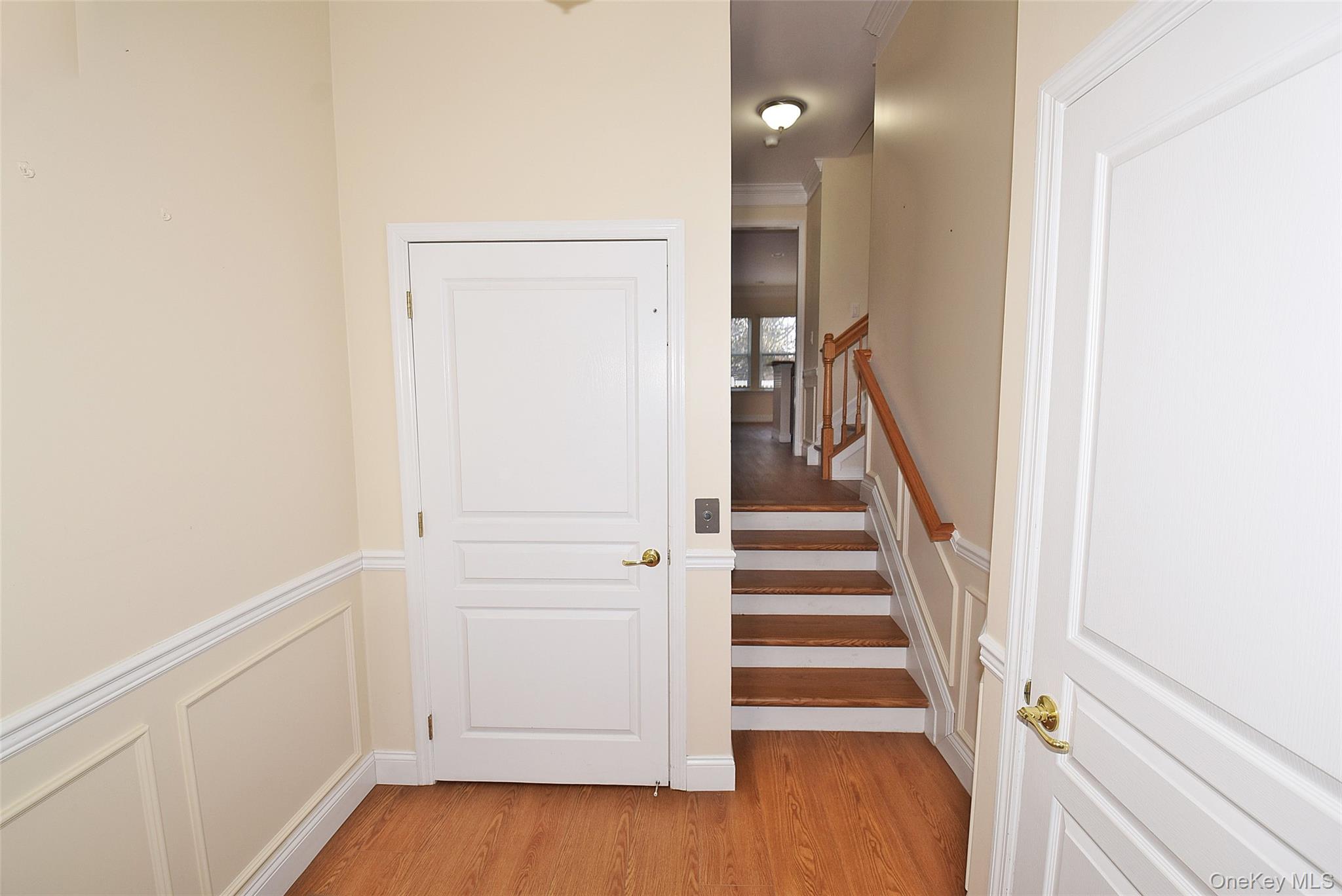 21 Virginia Pine # 21, Bay Shore, NY 11706