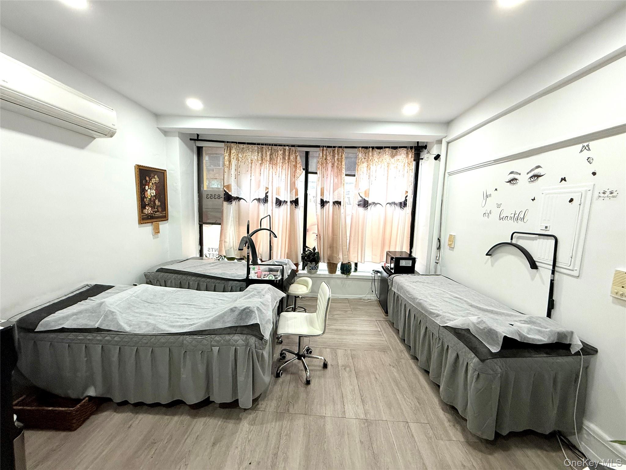 1220 Lexington Avenue # 2E, New York (Manhattan), NY 10028