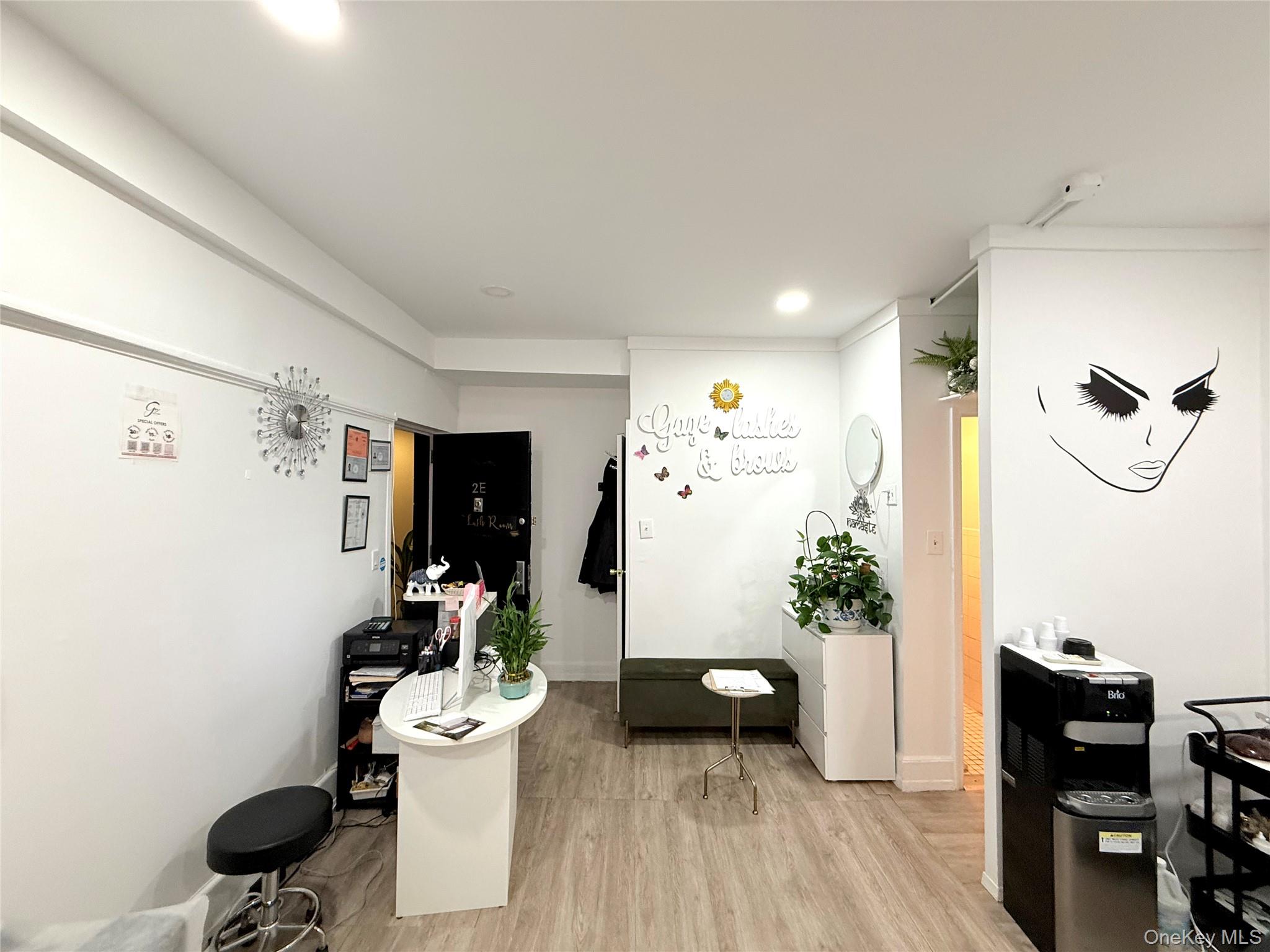 1220 Lexington Avenue # 2E, New York (Manhattan), NY 10028