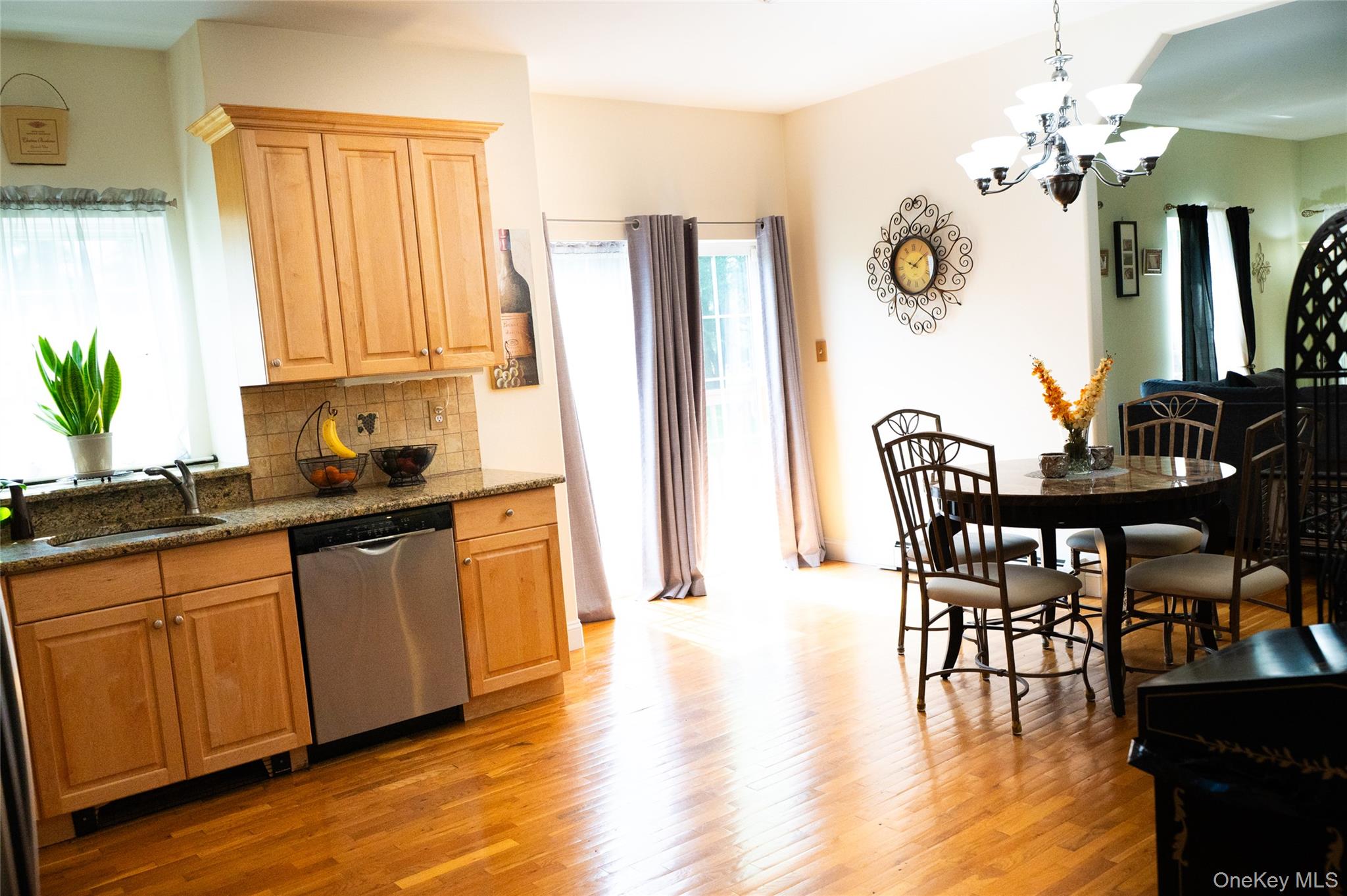 7 Victorian Court, Milton, NY 12547