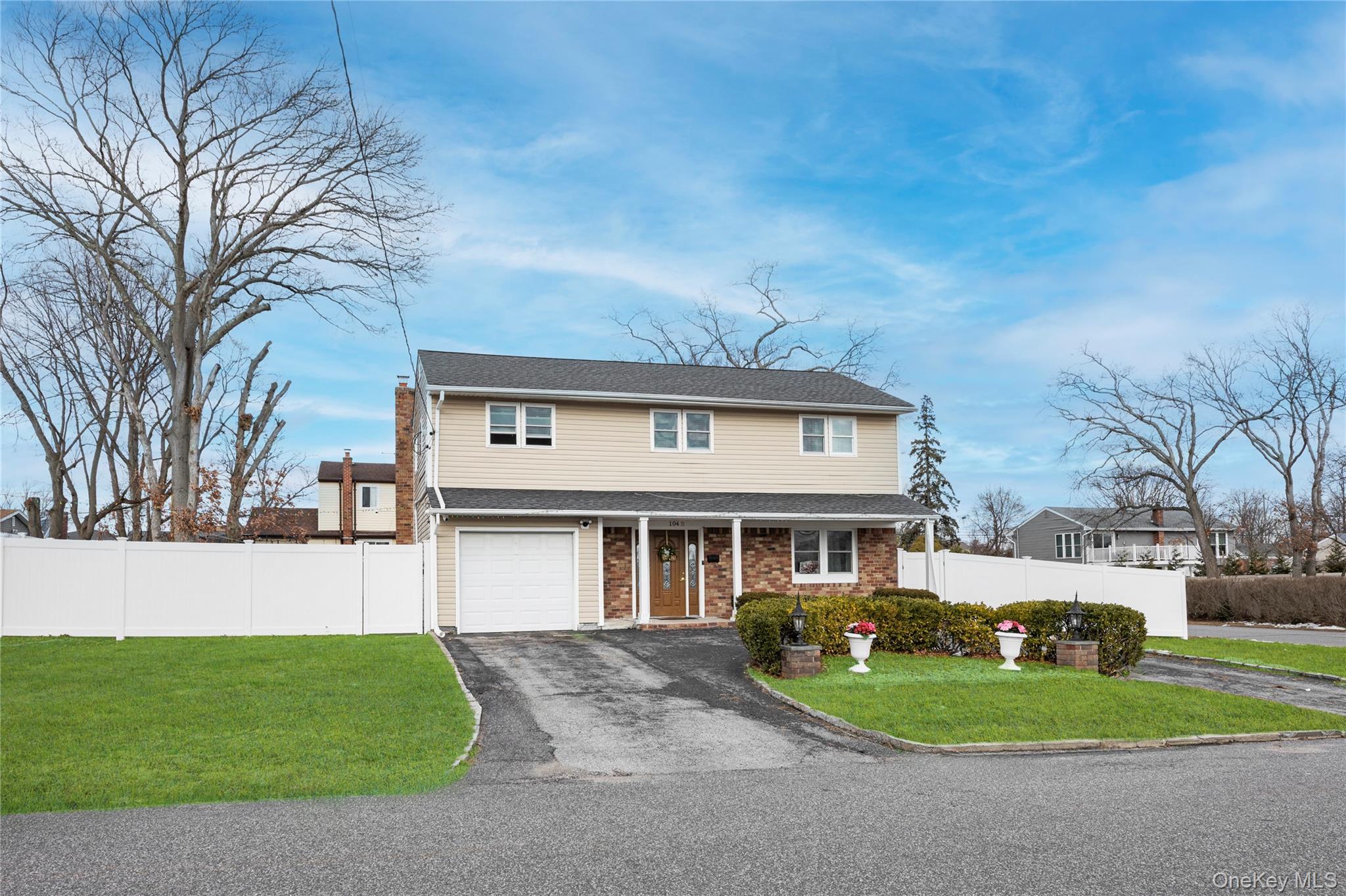 1042 11th Street, West Babylon, NY 11704