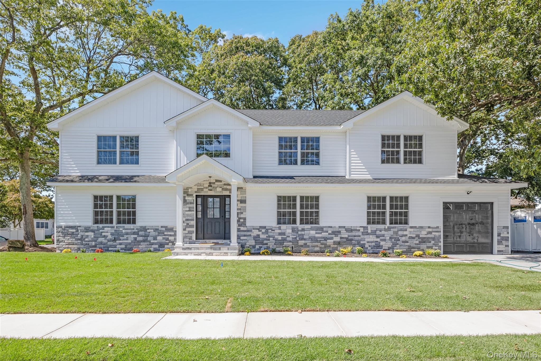 104 Grand Boulevard, Massapequa Park, NY 11762