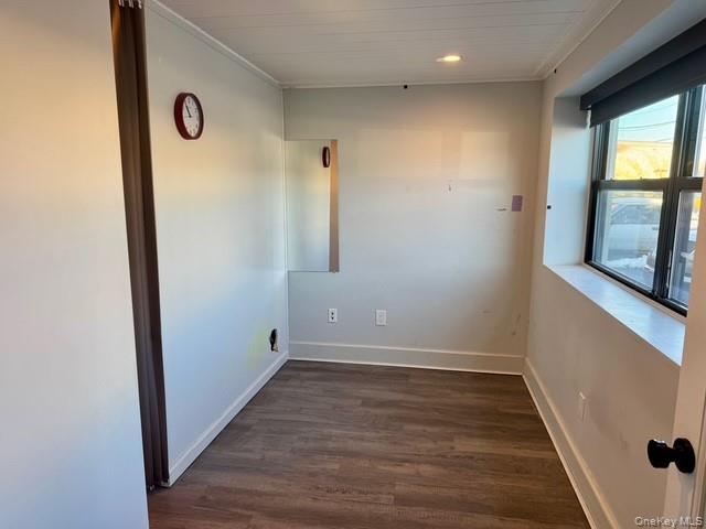 70 Washington Parkway, Hicksville, NY 11801