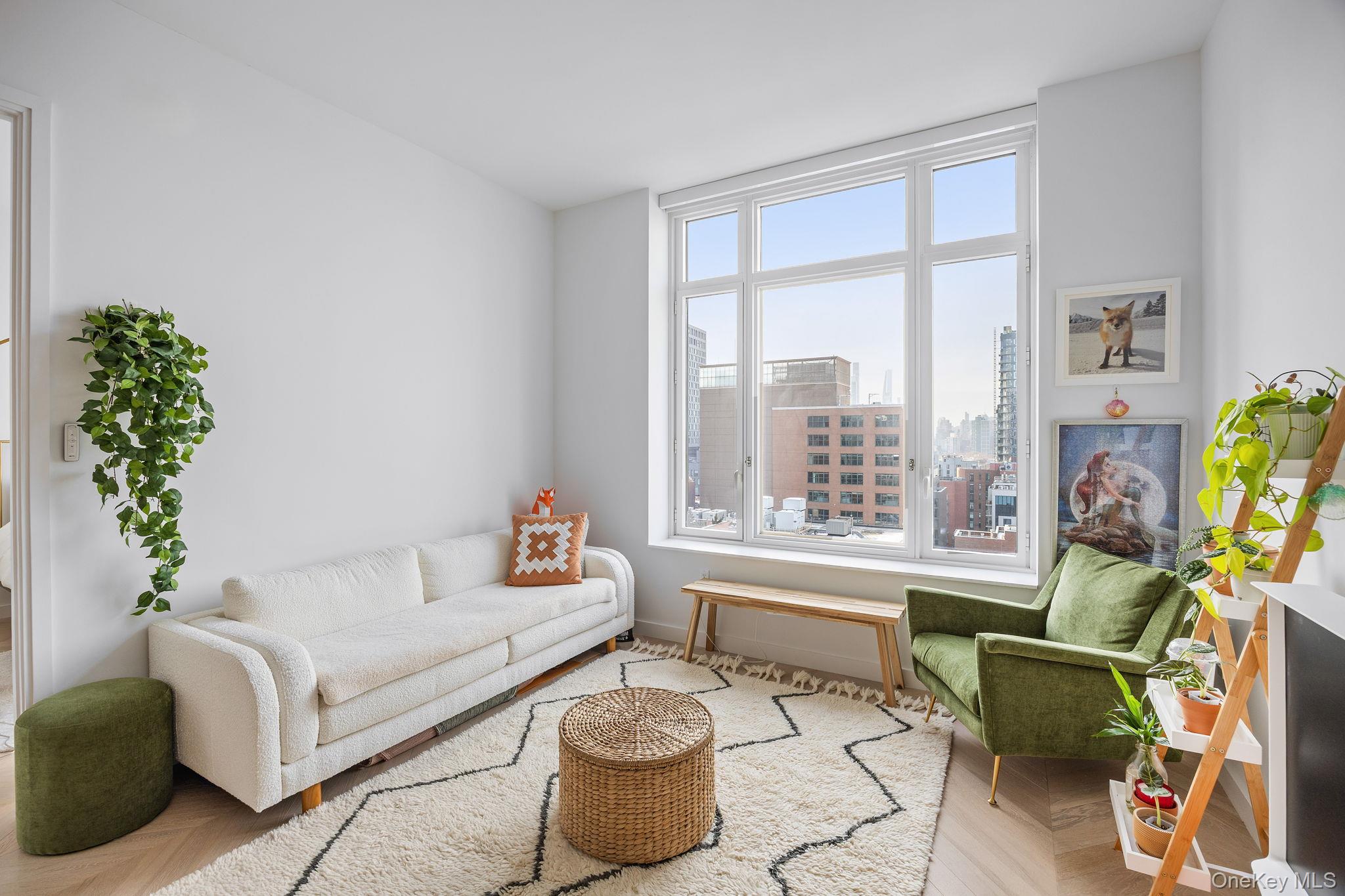 41st Avenue 29-18, Long Island City, NY 11101