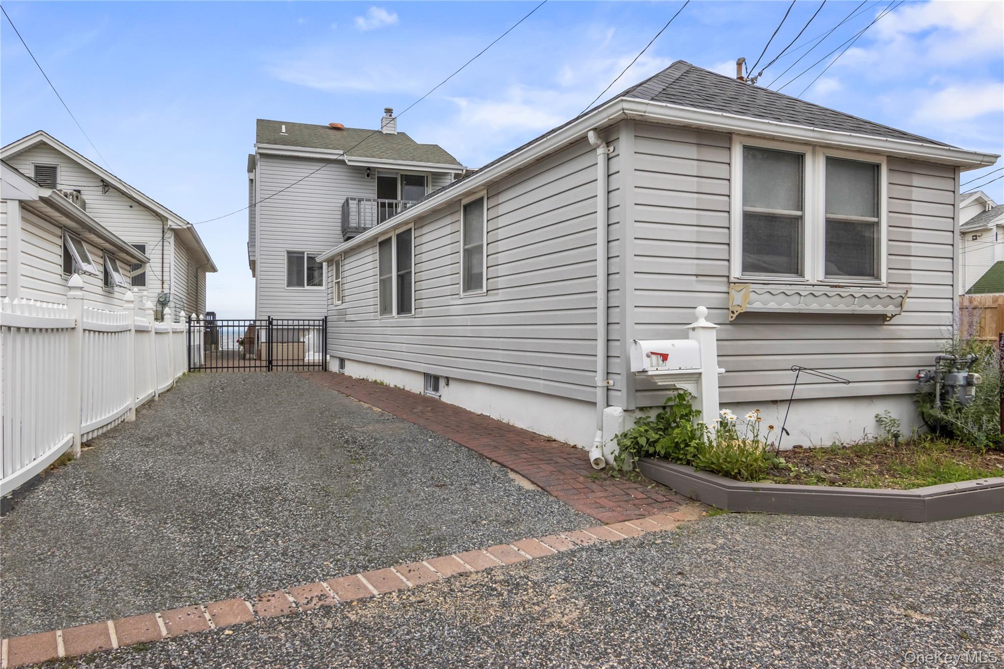 19 Pine Lane, Bayville, NY 11709