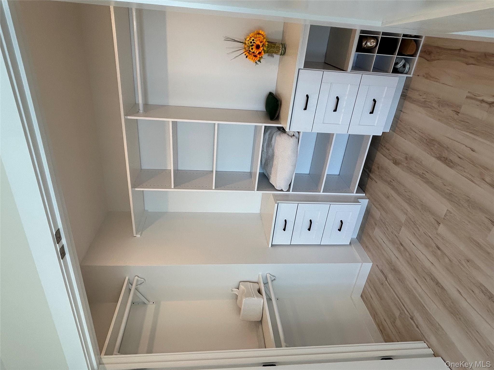 19 Pine Lane, Bayville, NY 11709