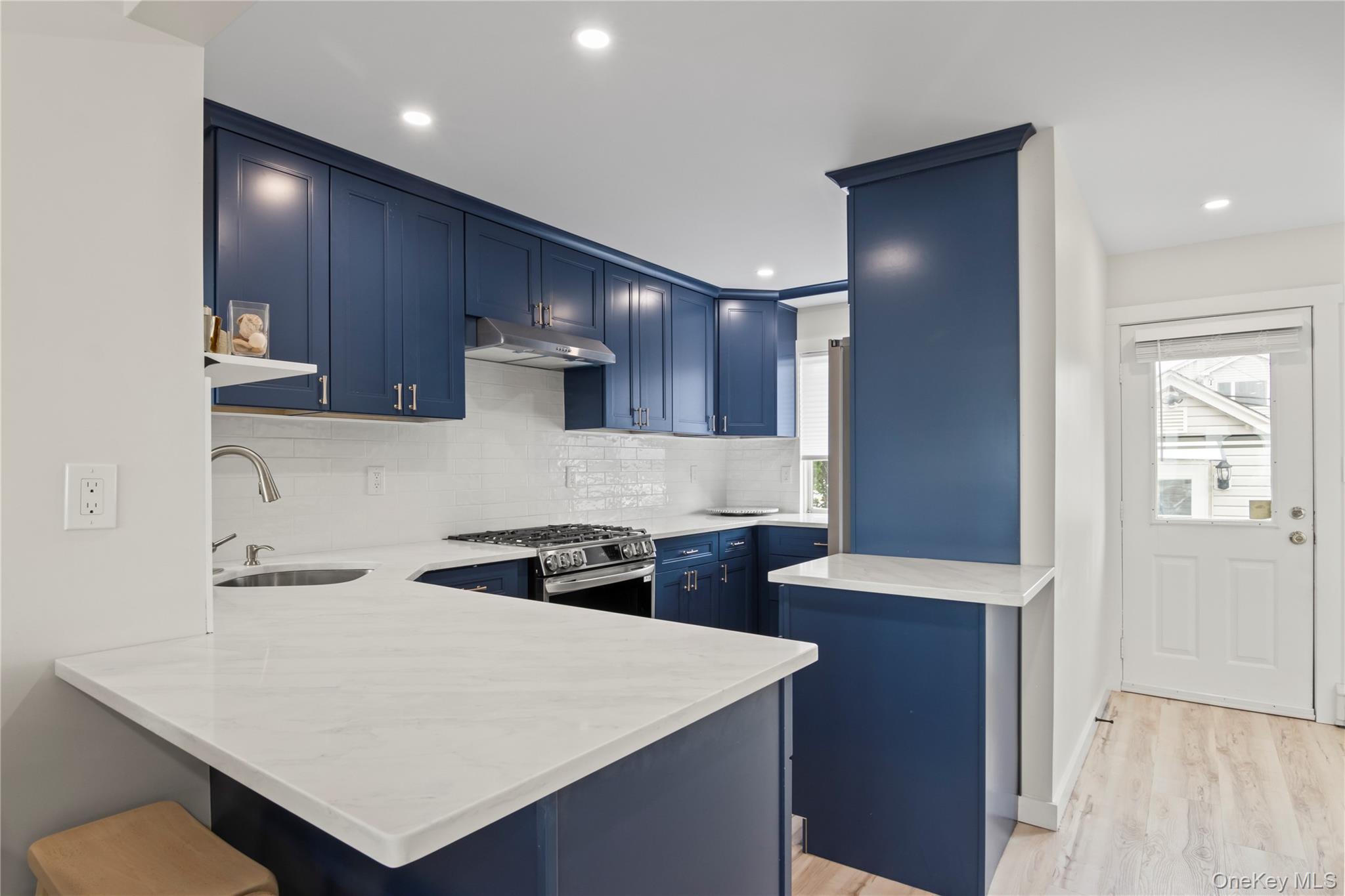 19 Pine Lane, Bayville, NY 11709