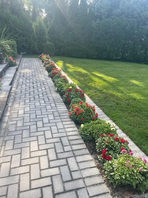 145 Shore Road, Manhasset, NY 11030