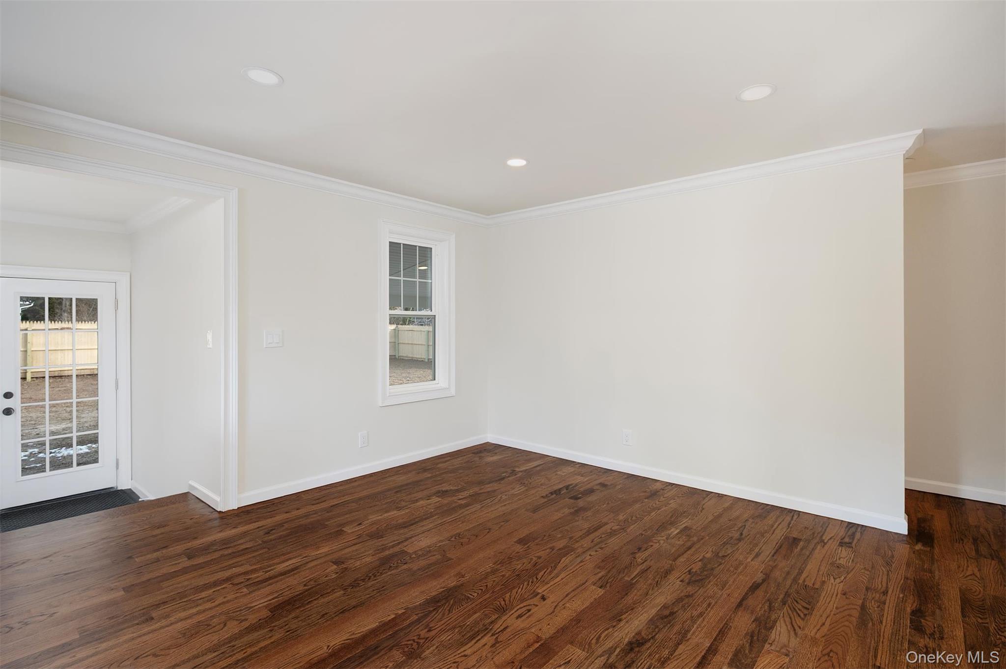 3 Adelaide Park, Center Moriches, NY 11934