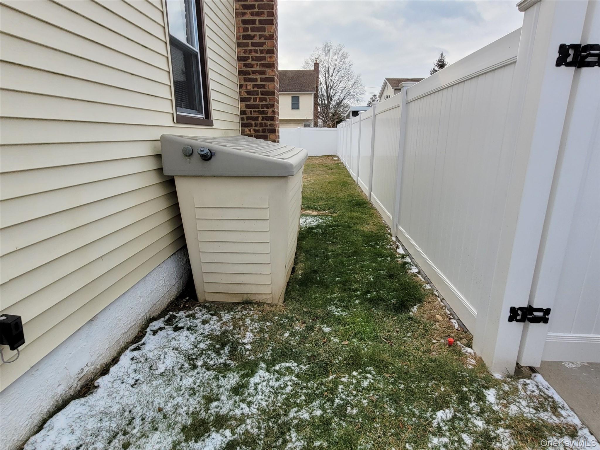 2106 5th Street, East Meadow, NY 11554