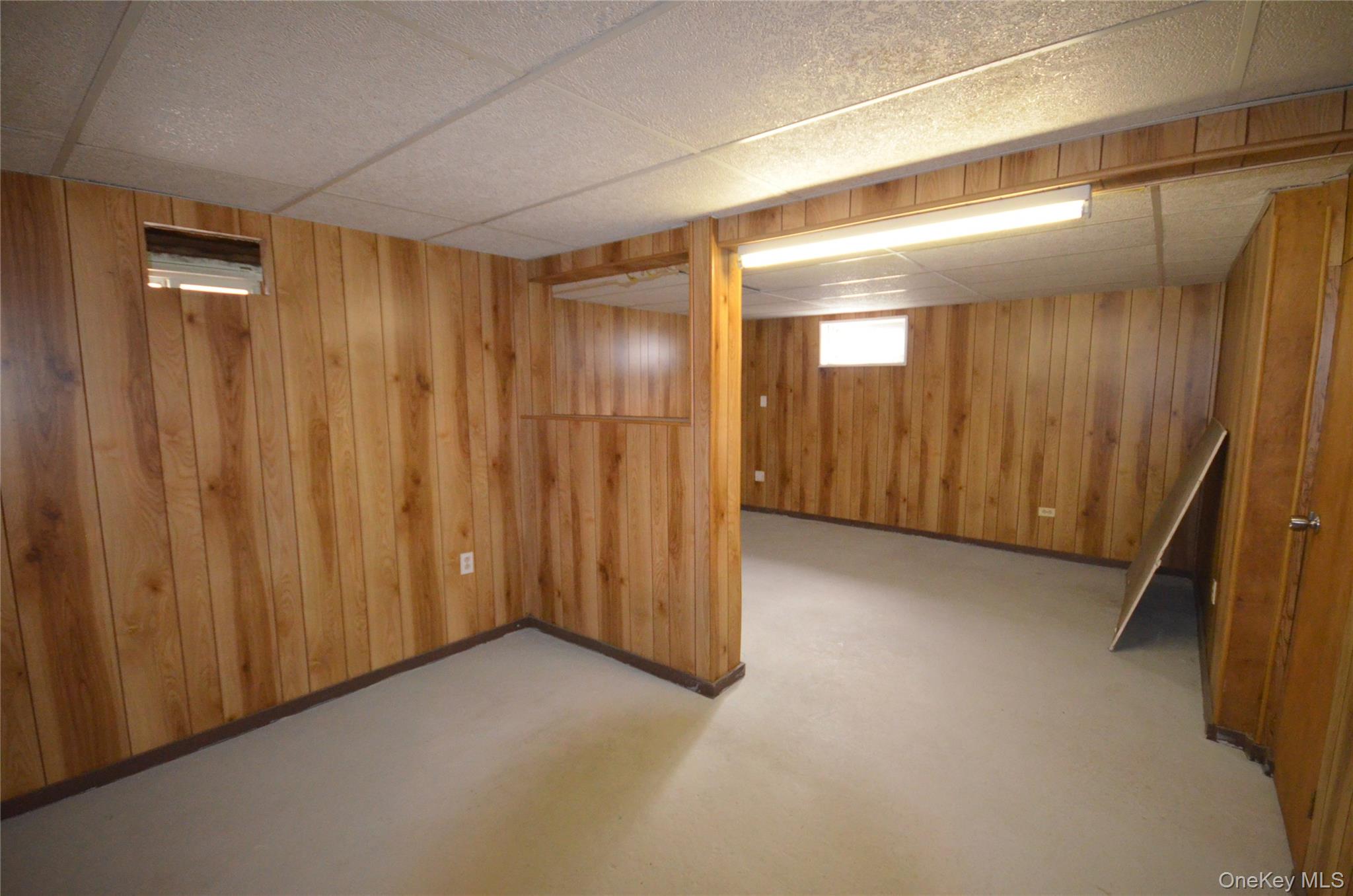 2106 5th Street, East Meadow, NY 11554