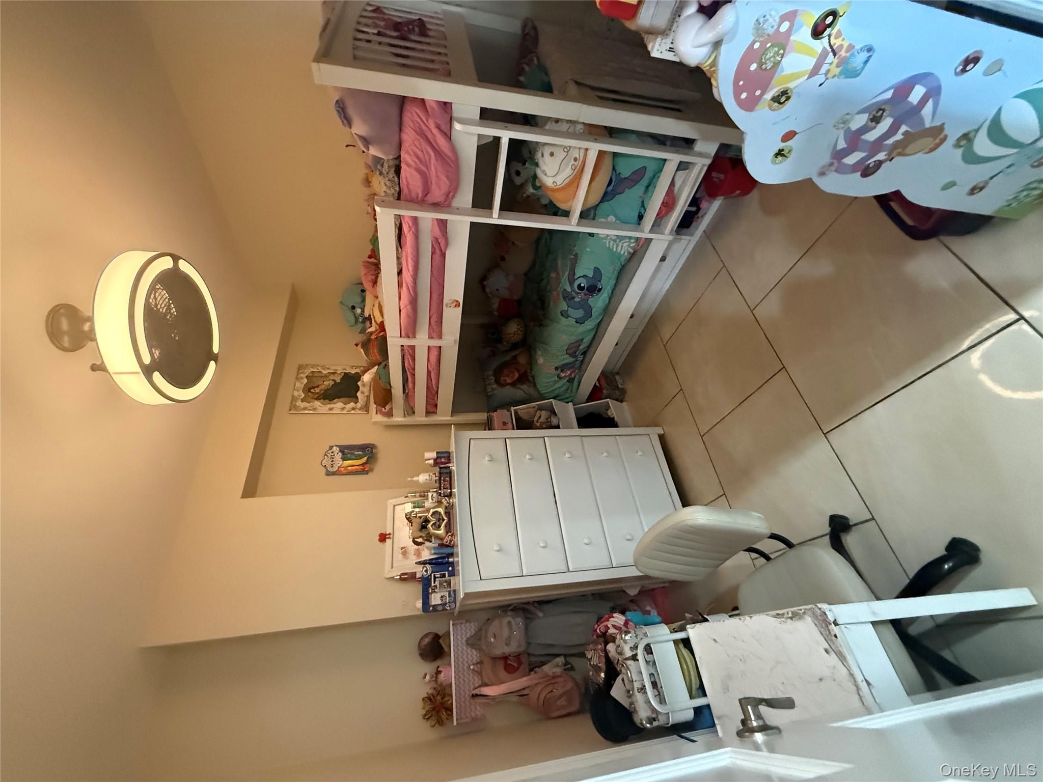 7843 84th Street, Glendale, NY 11385