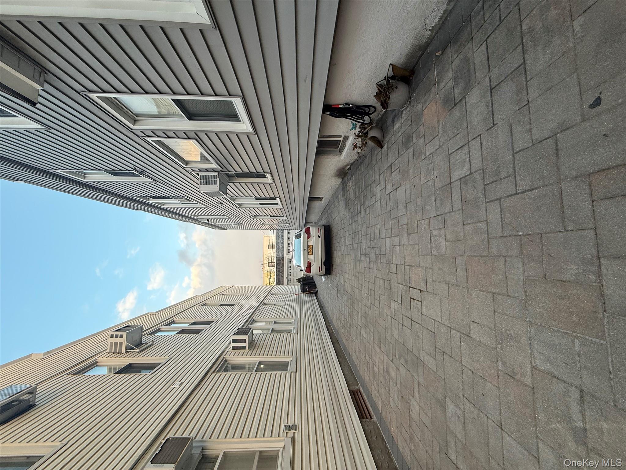 7843 84th Street, Glendale, NY 11385